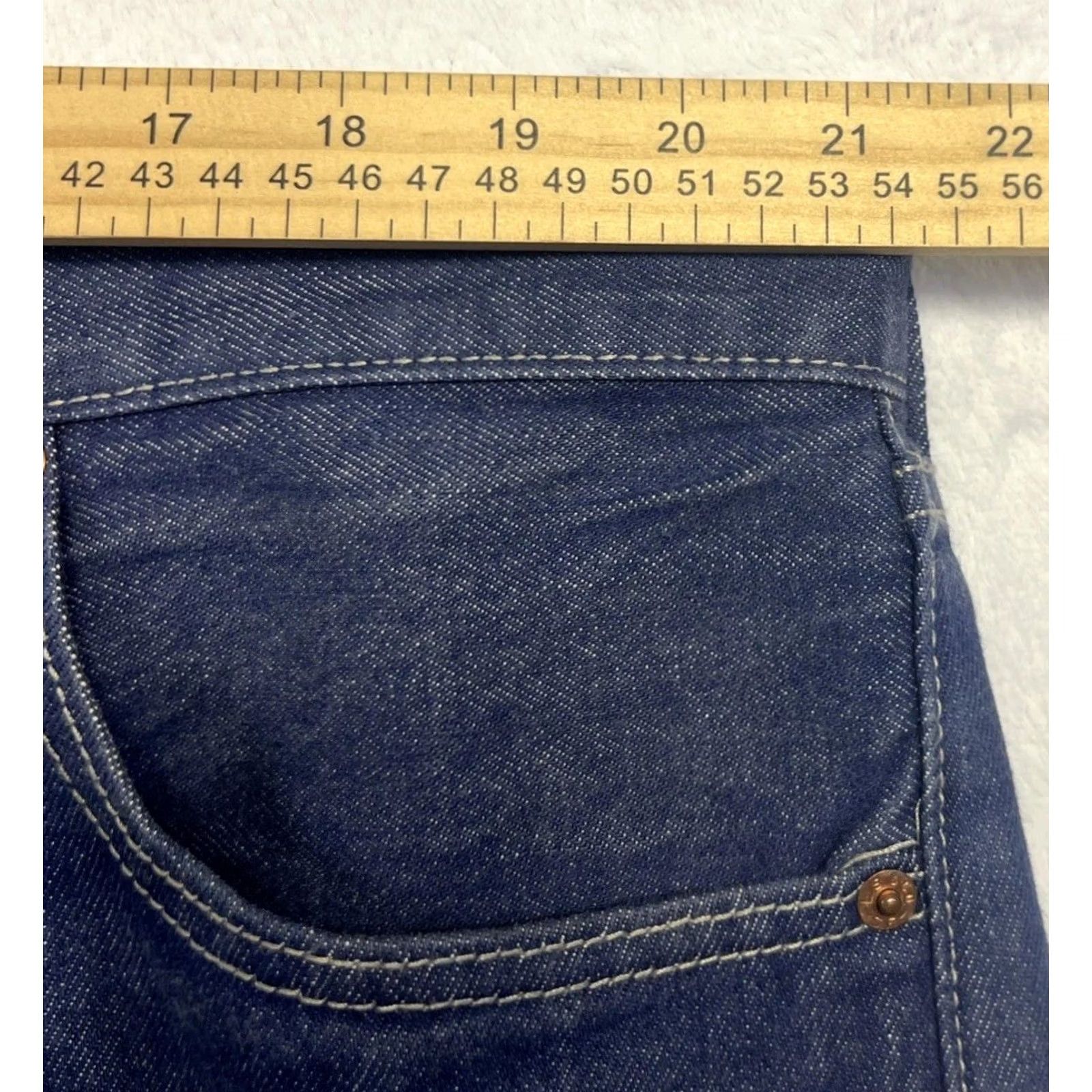 Levi's Levi's 501 Mens Jeans Blue 44x32 Straight Leg Button Fly Denim Cotton 90s Cowboy Mens Size US 44 / EU 60 - 7 Thumbnail
