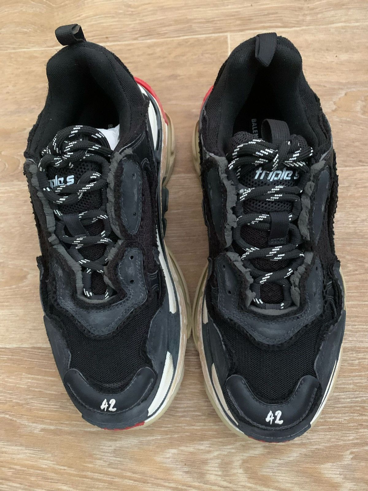 Balenciaga Balenciaga New „Used Look“ Tripple S OG colorway Sz.42 Size US 12 / IT 42 - 2 Thumbnail