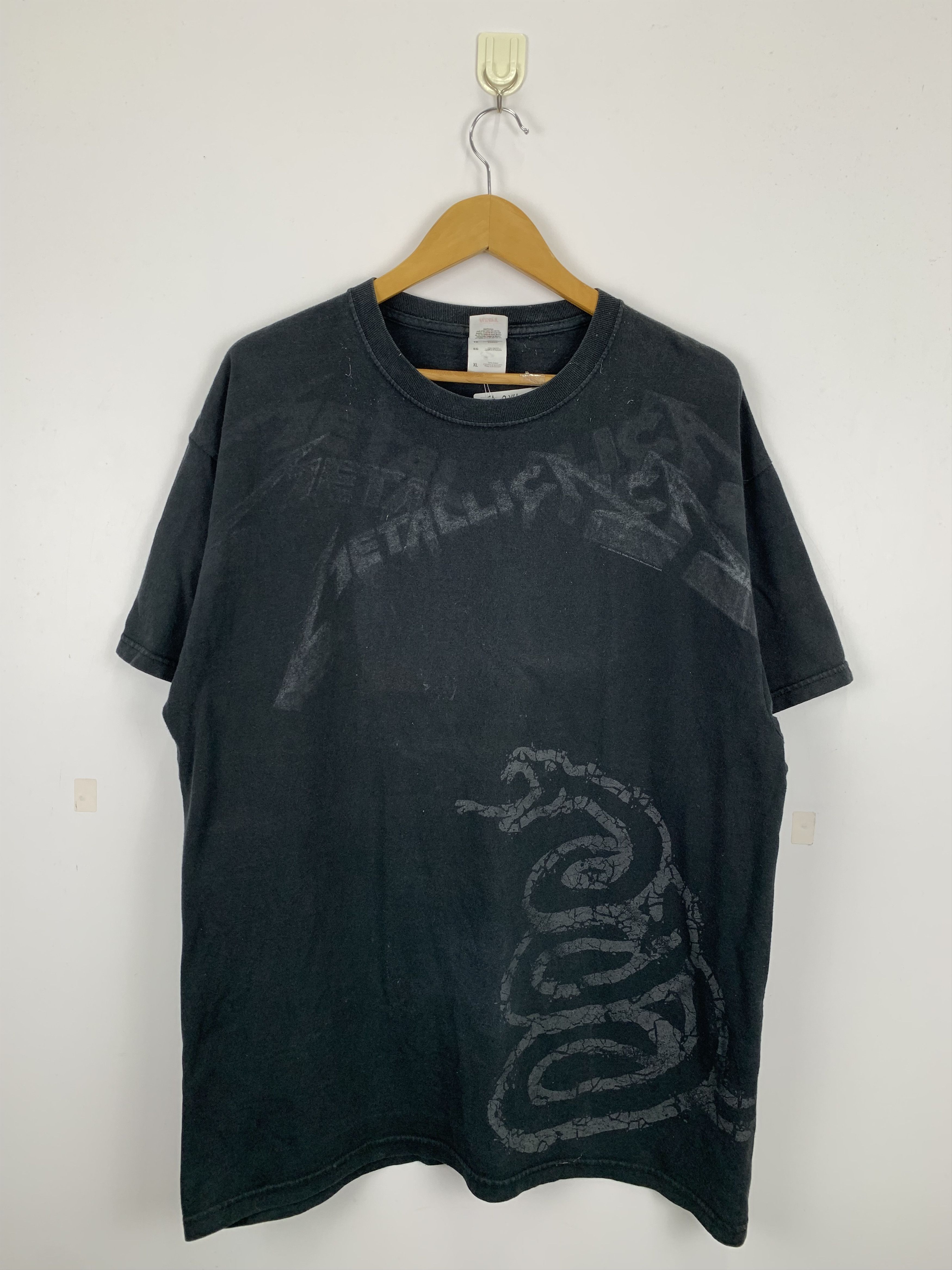 Metallica Vintage Metallica Black Album Cover Promo T Shirt TA0241 Size US XL / EU 56 / 4 - 3 Thumbnail
