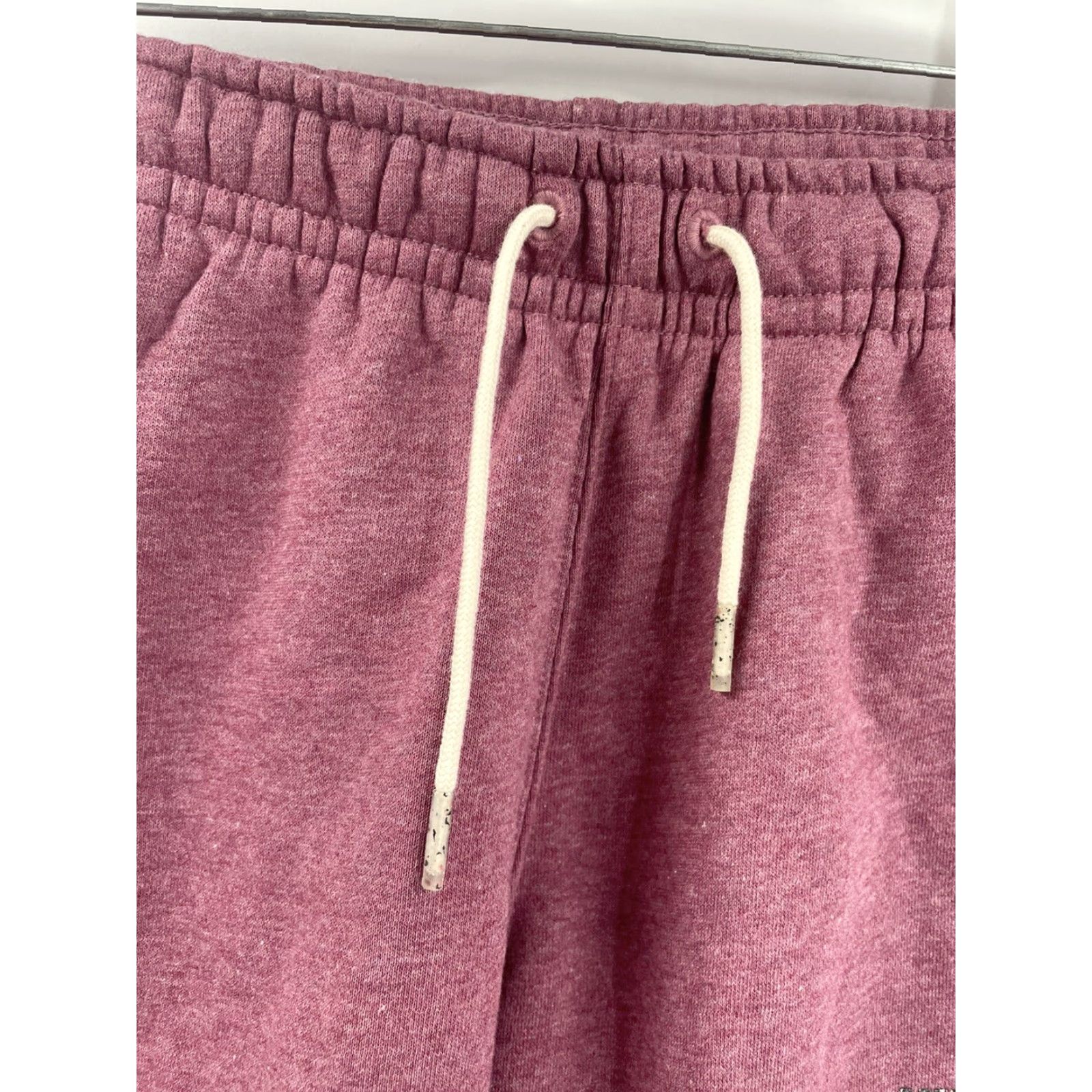 Nike Nike Sportswear Shorts Small S Red Essentials Semi-Brushed Mens Size US 29 - 4 Thumbnail