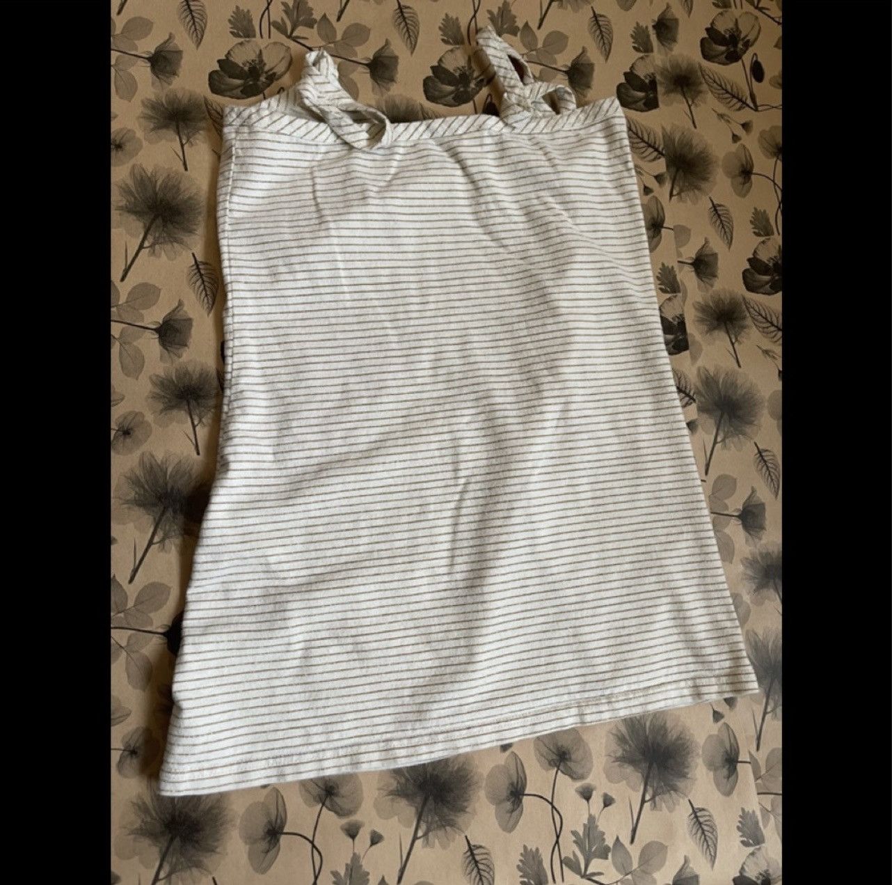 BKE BKE Cream Cami With Thin Gold Stripes Size M / US 6-8 / IT 42-44 - 10 Thumbnail