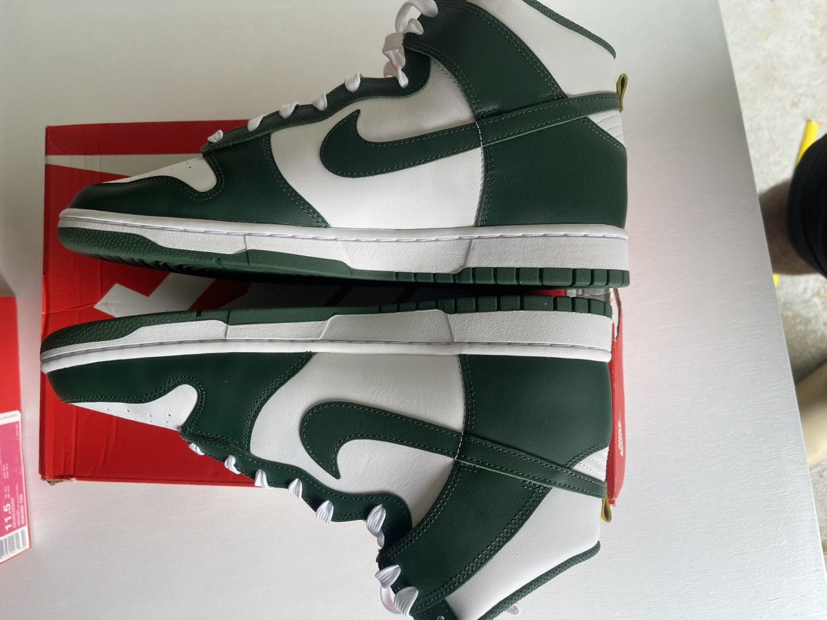 Nike Nike Dunk Green says Australia Size US 12 / EU 45 - 7 Thumbnail