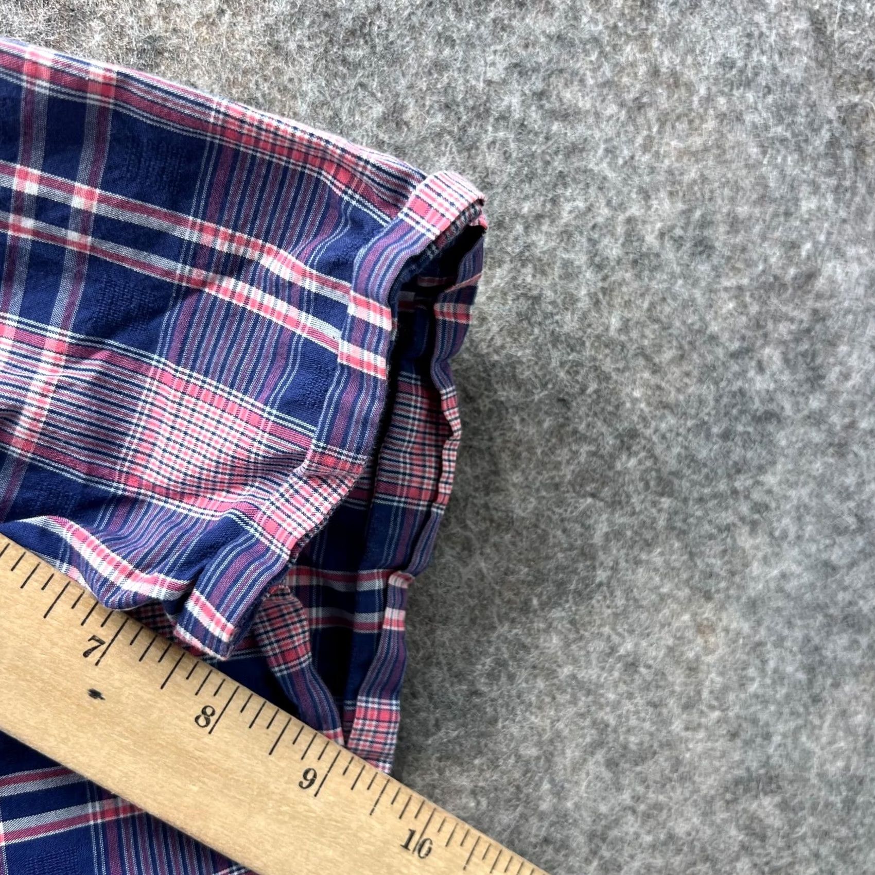 Izod VINTAGE Izod Shirt Men XL Blue Pink Casual Button-Down Relaxed Saltwater Plaid Size US XL / EU 56 / 4 - 5 Thumbnail