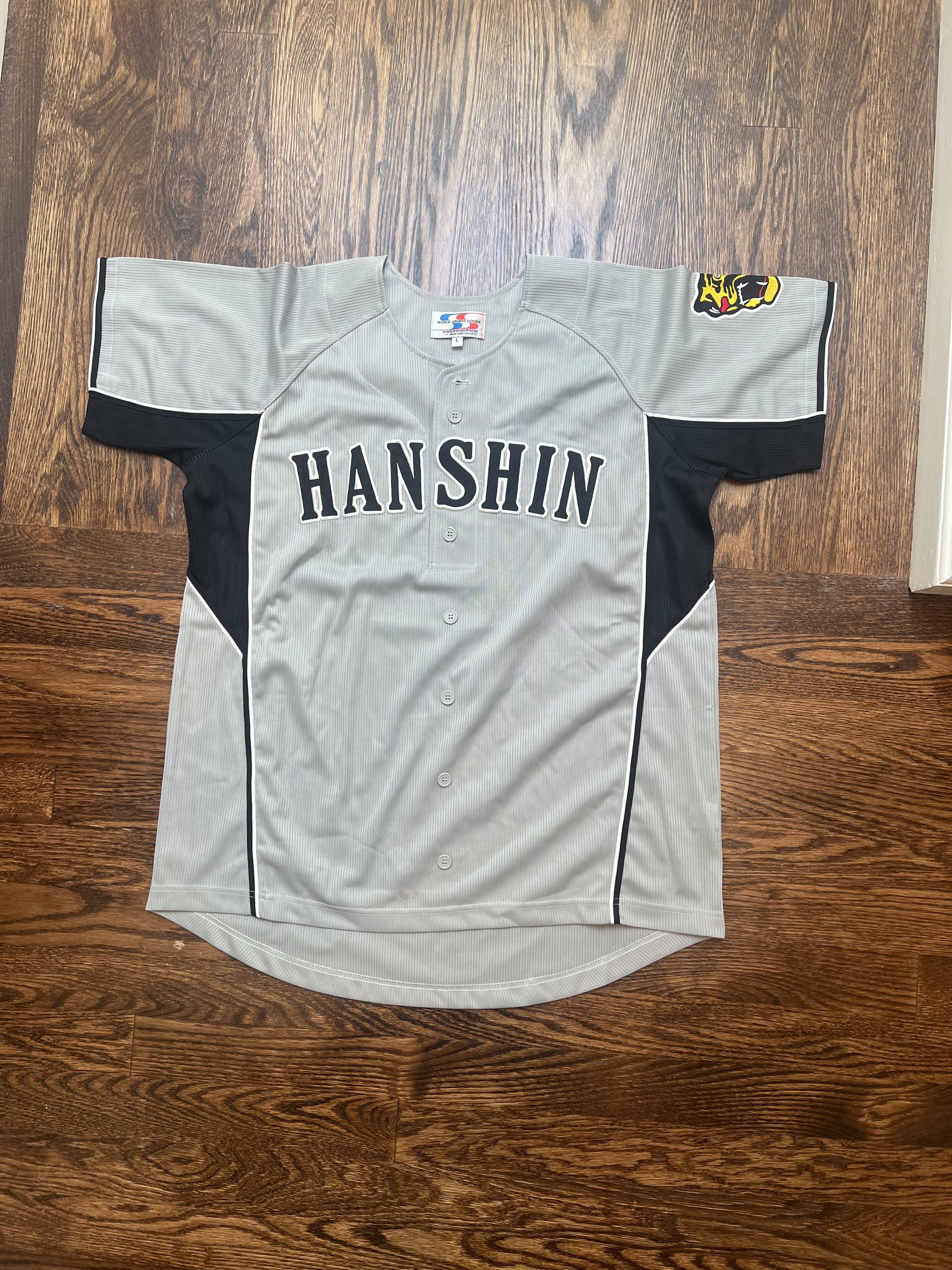 Japanese Brand Vintage Hanshin Tigers Jersey - World Sports Goods Size US L / EU 52-54 / 3 - 1 Thumbnail