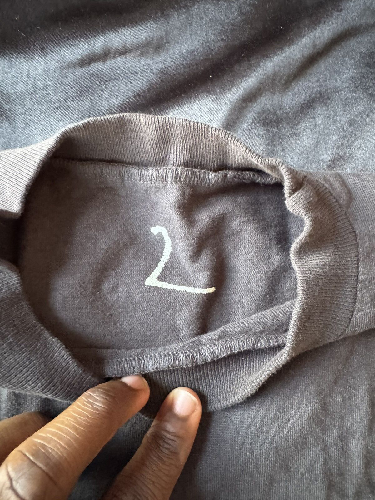 Vintage Yeezy Vultures Tee Size US L / EU 52-54 / 3 - 2 Thumbnail