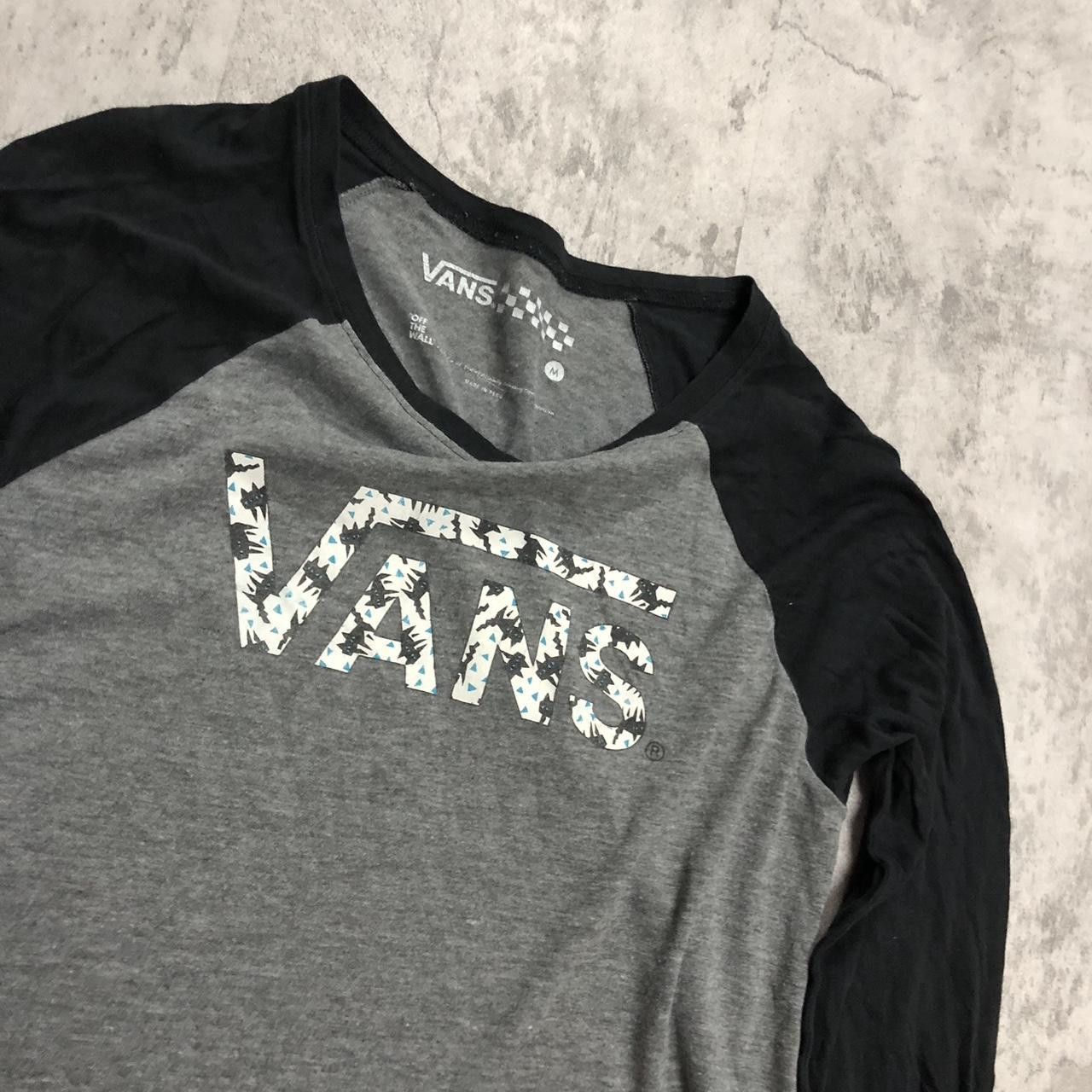 Vans Grey and black Vans long sleeve shirt #skaterstyle Size US M / EU 48-50 / 2 - 2 Thumbnail
