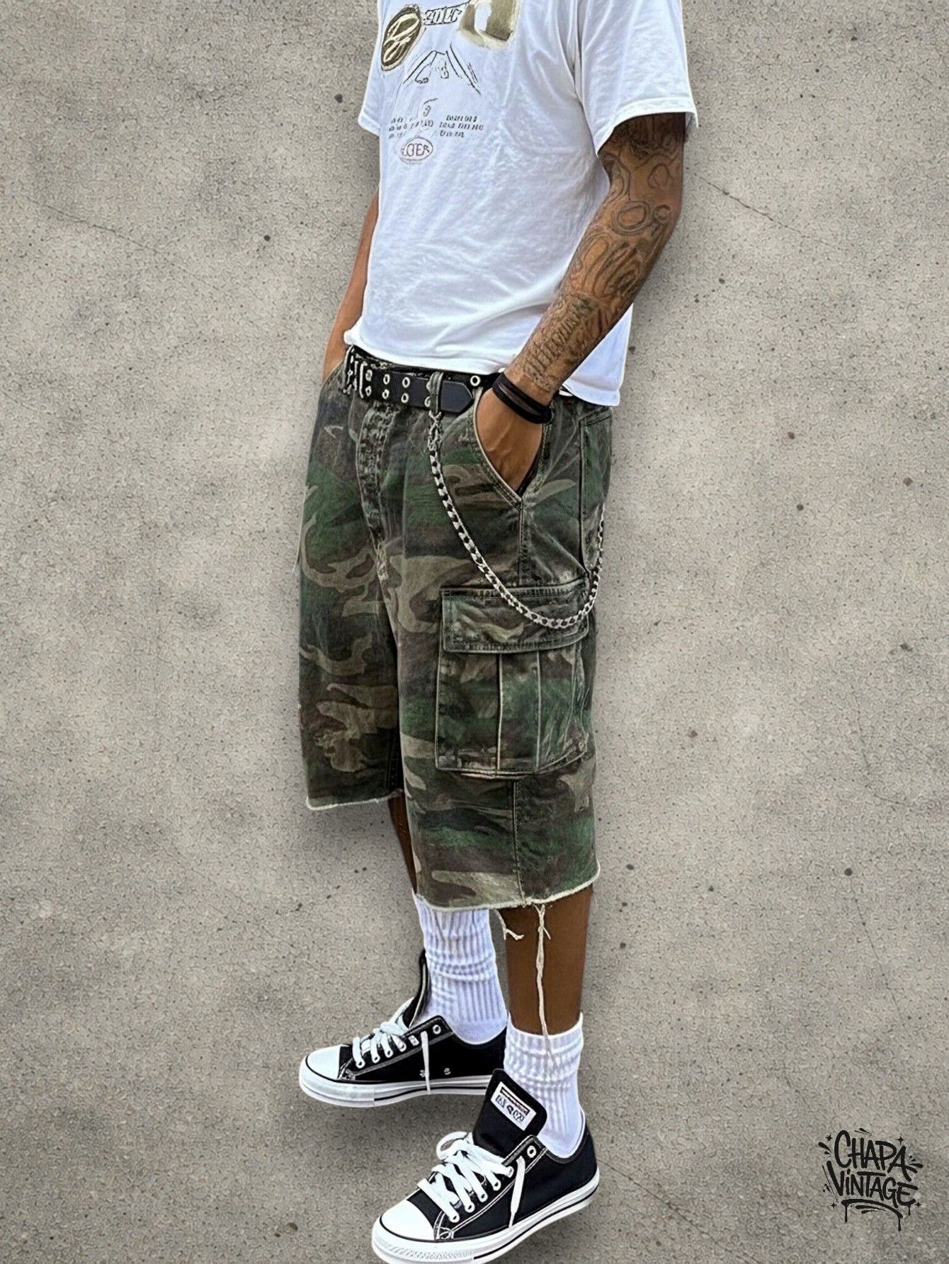 Vintage Ripped camo cargo shorts Size US 34 / EU 50 - 2 Thumbnail