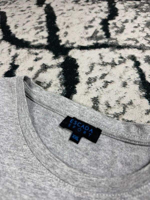 Escada Escada longsleeve t-shirt gray XXL logo Size US XXL / EU 58 / 5 - 5 Thumbnail