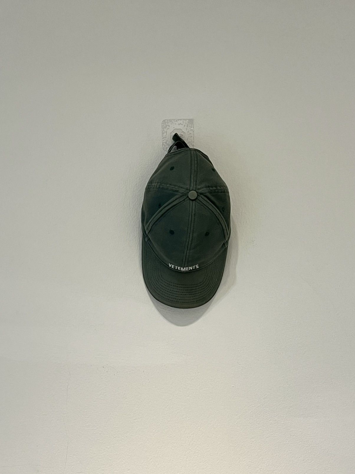 Vetements Sun faded Vetements hats Size ONE SIZE - 1 Thumbnail