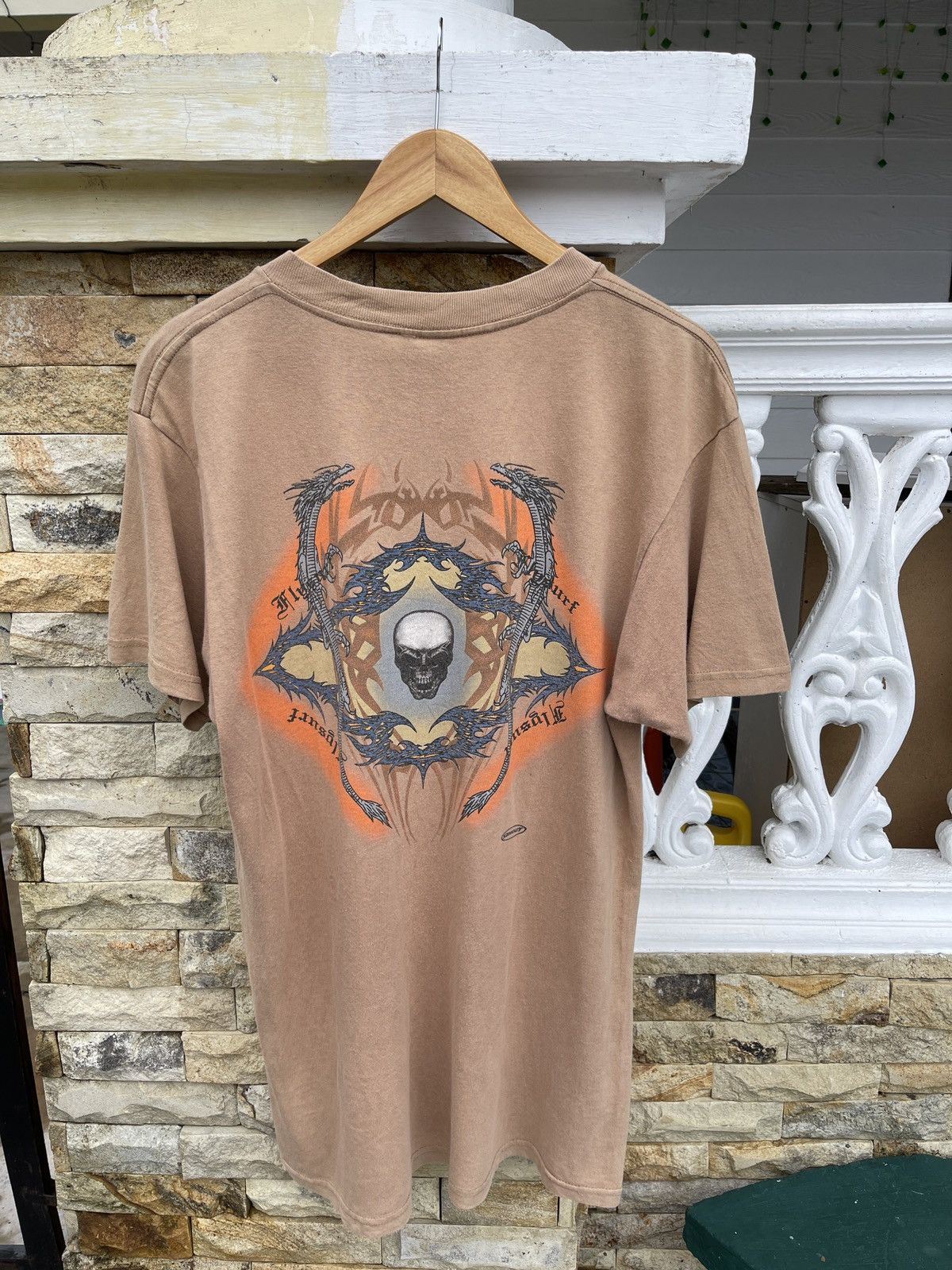 Ron Jon Surf Shop Last Drop🔥Rare🔥Vtg FADED SIDEOUT Dragon Surf Style T Shirt Size US M / EU 48-50 / 2 - 4 Thumbnail