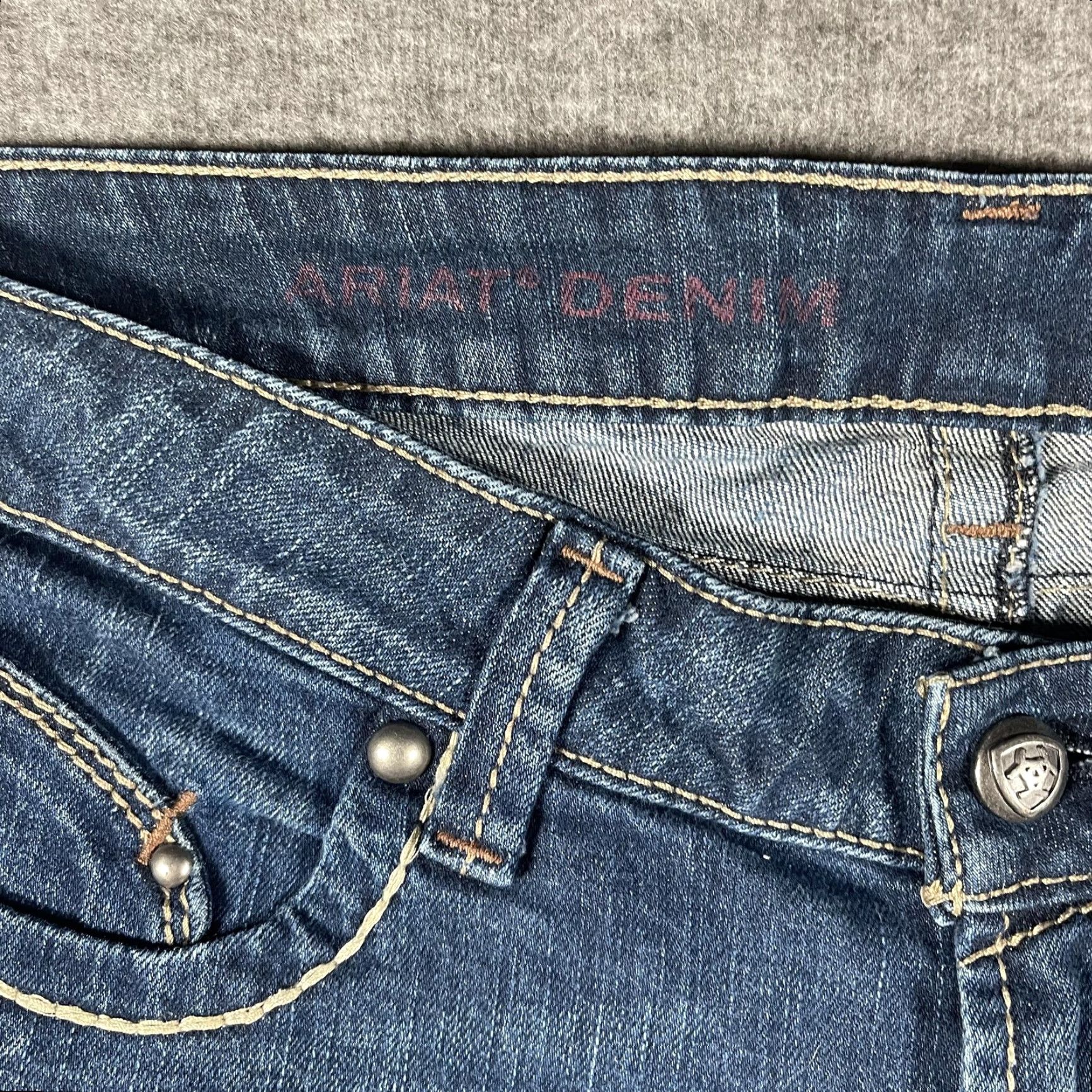 Ariat Ariat Jeans Ruby Womens 33S Medium Wash Bootcut Denim 5-Pocket Stretch Mid Rise Size 24" / US 00 / IT 34 - 7 Thumbnail