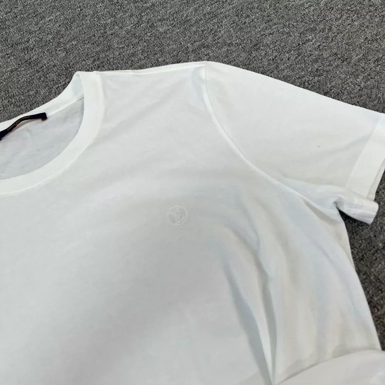 Louis Vuitton Louis Vuitton Letter logo short sleeve T-shirt 2505-Nextarr Size US L / EU 52-54 / 3 - 4 Thumbnail