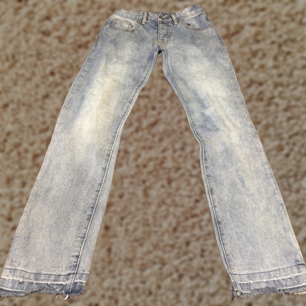 MNML Mnml Jeans Mens 28x31 Blue Light Wash Straight Leg Denim Distressed Raw Hem Size US 28 / EU 44 - 1 Thumbnail