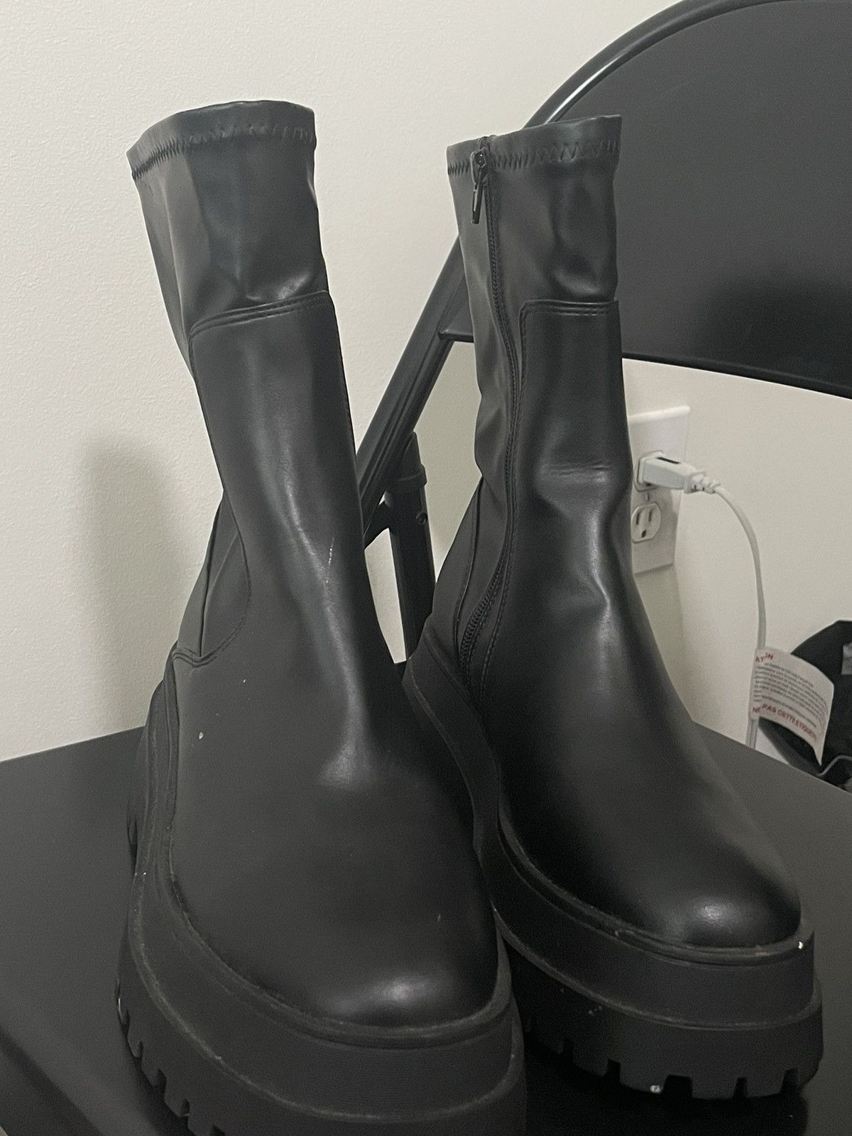 Asos ASOS Black Boot Size US 7 / EU 40 - 1 Thumbnail