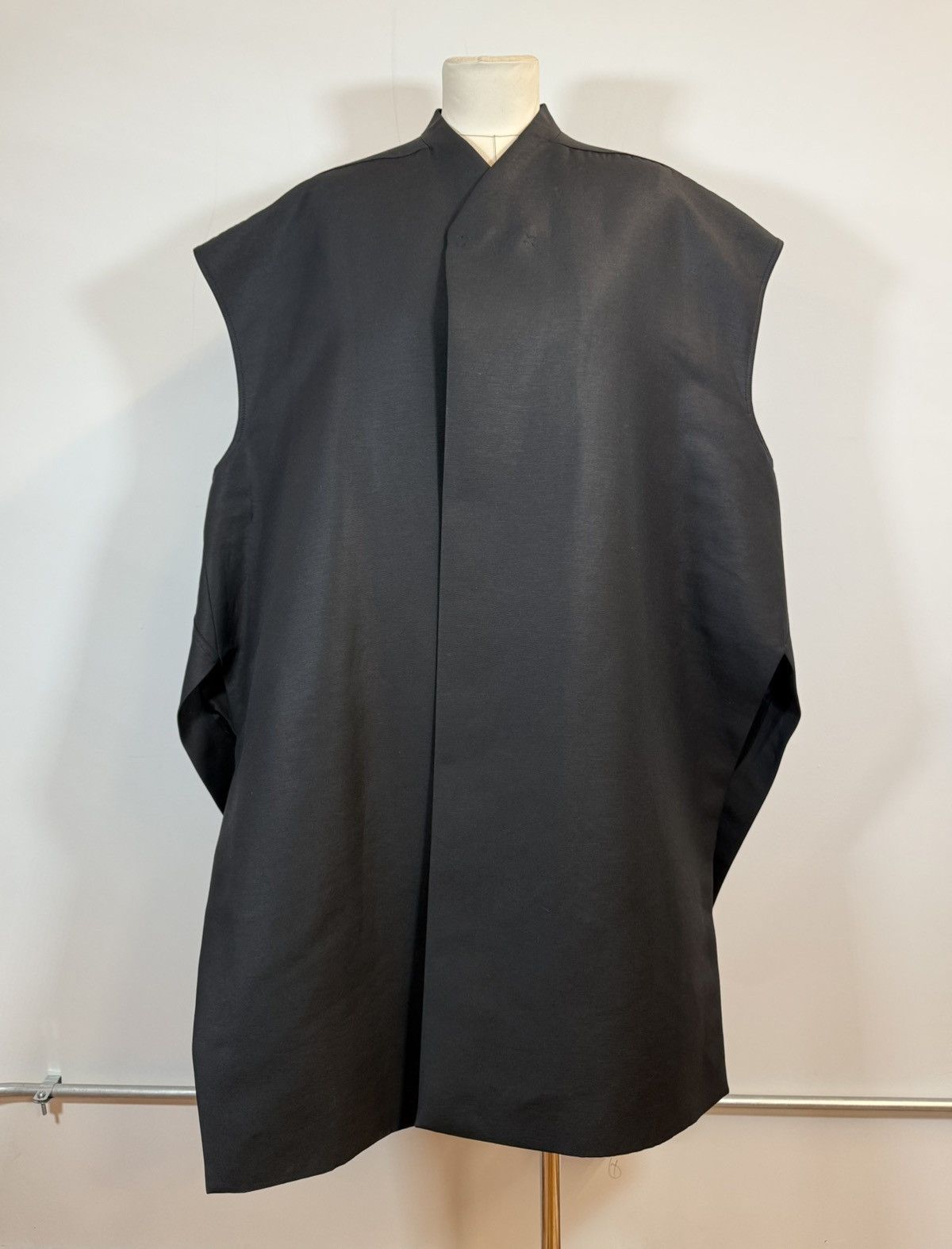Rick Owens Rick Owens SS17 "Resonance" Oversized Sleeveless Tunic Vest Size L / US 10 / IT 46 - 1 Thumbnail
