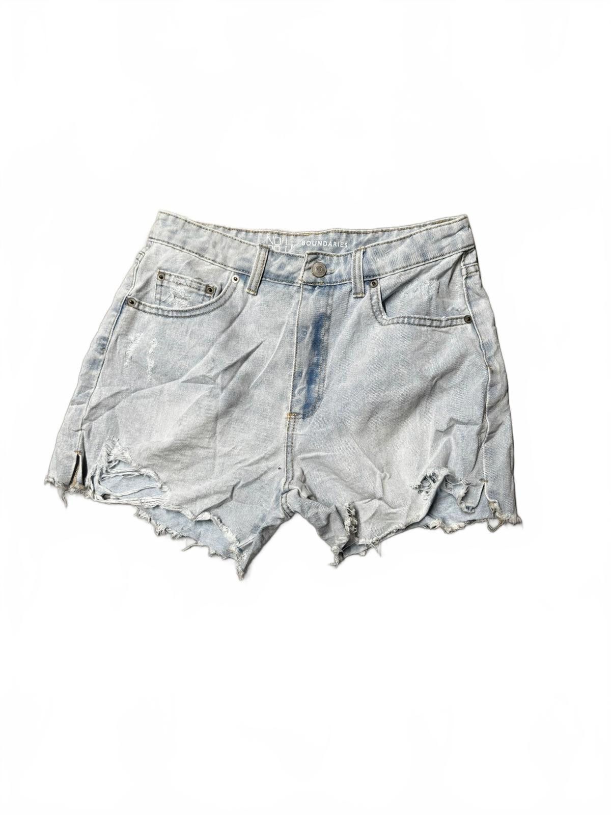 Designer Distressed Light Wash Denim Shorts - No Boundaries Size 27" / US 4 / IT 40 - 2 Thumbnail