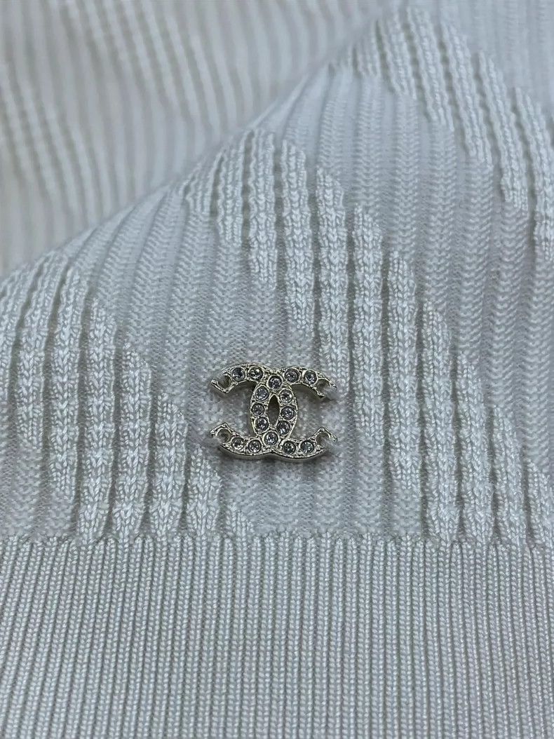 Chanel Chanel 21S one-shoulder knitted vest 2504-Nextarrow Size XS / US 0-2 / IT 36-38 - 3 Thumbnail