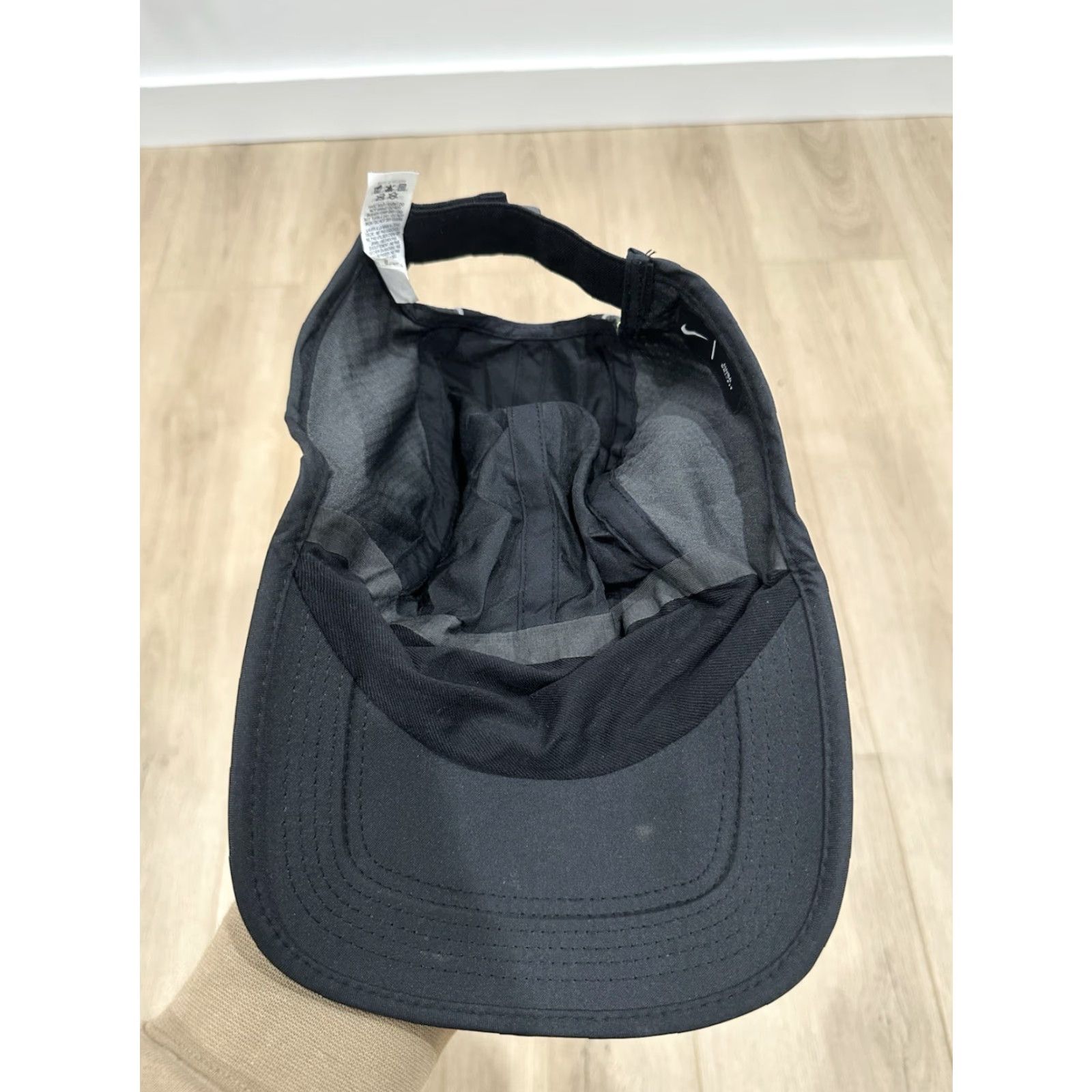 Nike Nike 5 Panel Hat Cap Lightweight Adjustable Black Neon Aerobill AW84 Men One Size Size ONE SIZE - 7 Thumbnail