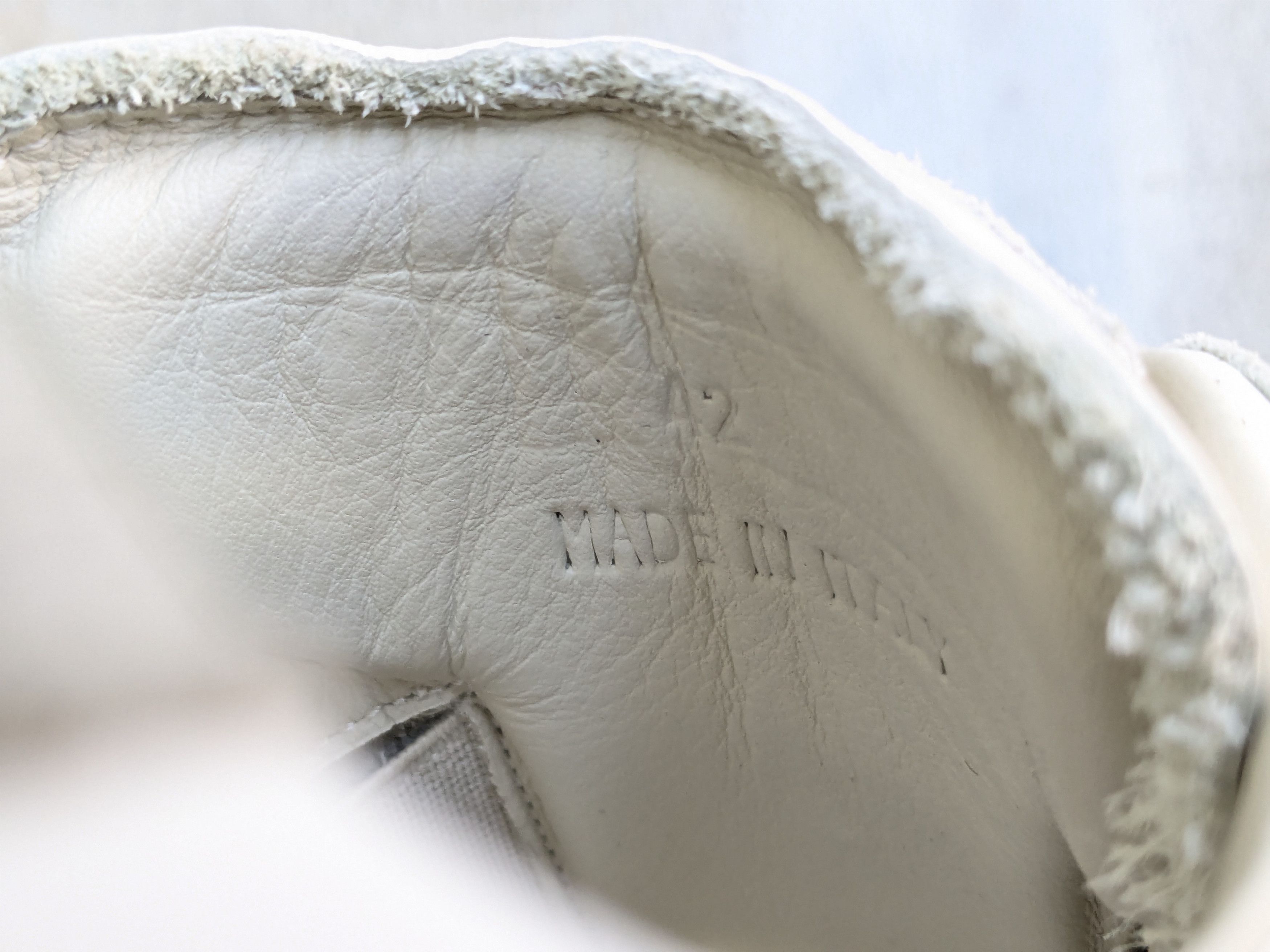 Maison Margiela Maison Margiela GAT White Gray 9 42 Leather Suede Low Tops Size US 9 / EU 42 - 6 Thumbnail