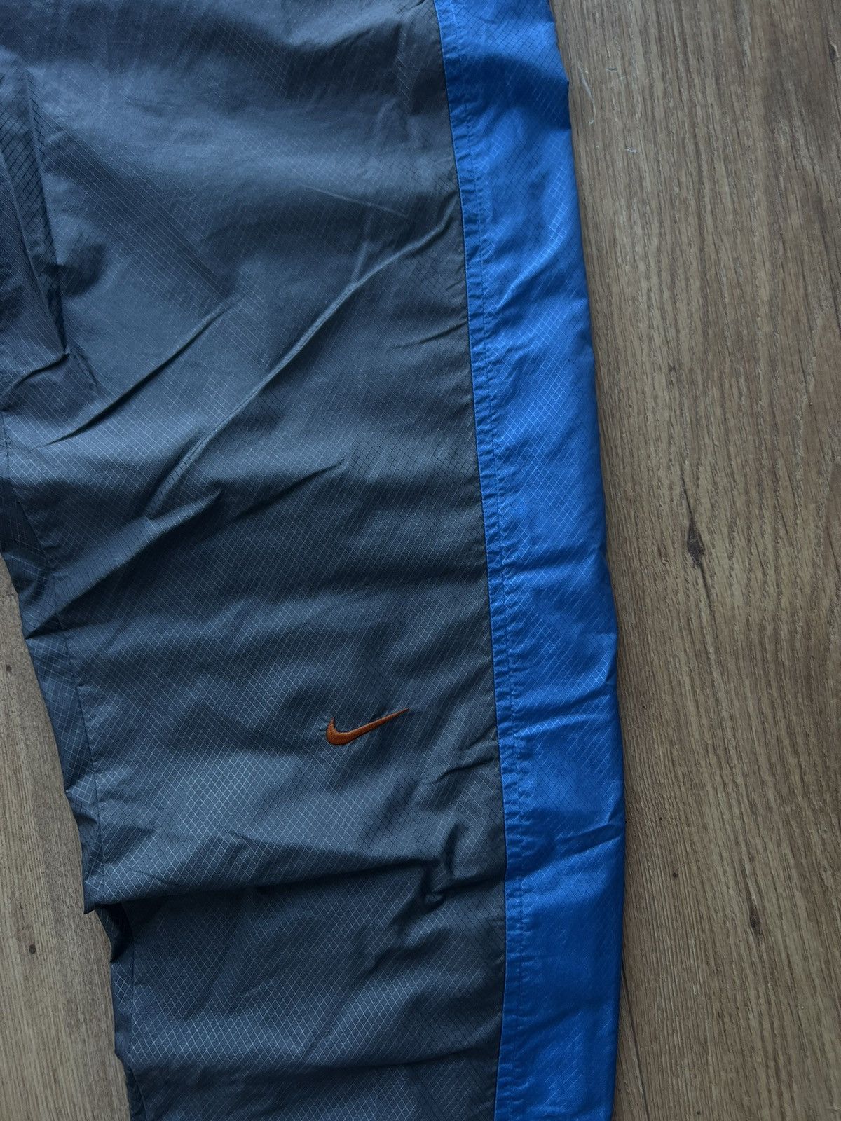Nike 00’s NIKE BAGGY KNEE SWOOSH LOGO GORPCORE Y2K TRACK PANTS Size US 32 / EU 48 - 3 Thumbnail