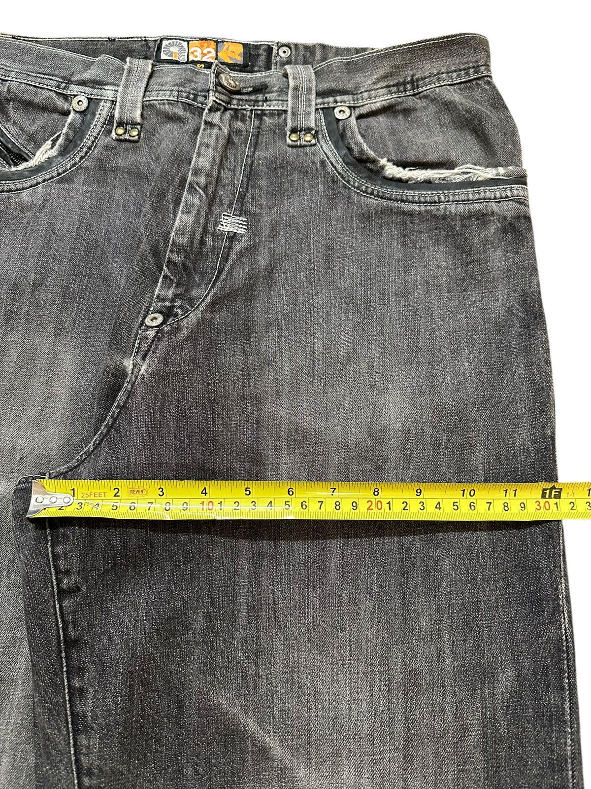 Akademiks Vintage Japanese Akademiks Faded Wash Distress Baggy Jeans Size US 33 - 16 Thumbnail