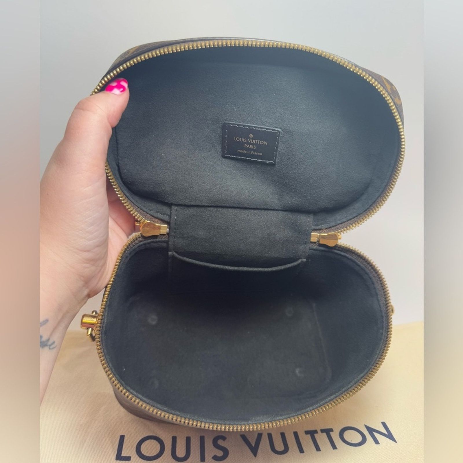 Louis Vuitton Louis Vuitton Vanity PM Reverse Monogram Chain Leather Strap Size ONE SIZE - 7 Thumbnail