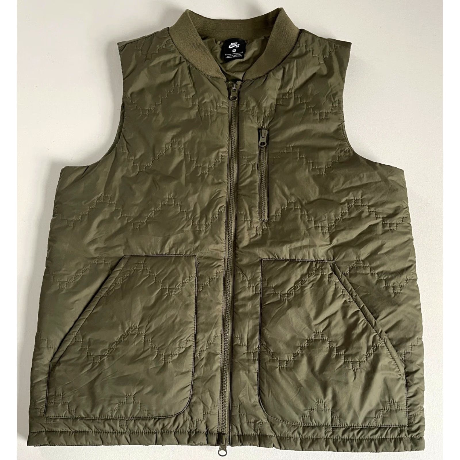 Nike Nike SB Shield Insulated Vest Men’s Quilted Pockets Nylon Olive Green Sz M Size US M / EU 48-50 / 2 - 4 Thumbnail