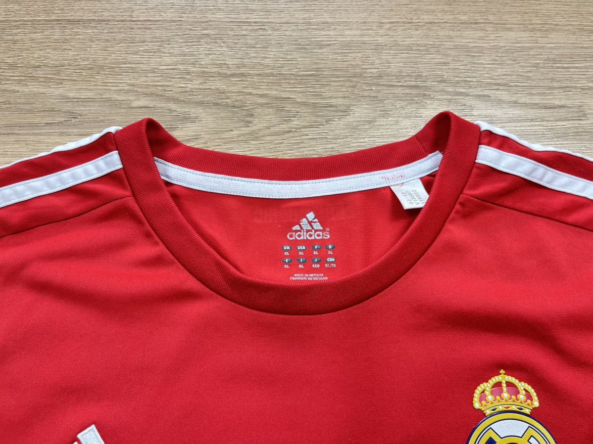 Adidas Adidas Real Madrid 2011-12 Third Kit Red T-Shirt Jersey Size US XL / EU 56 / 4 - 12 Thumbnail