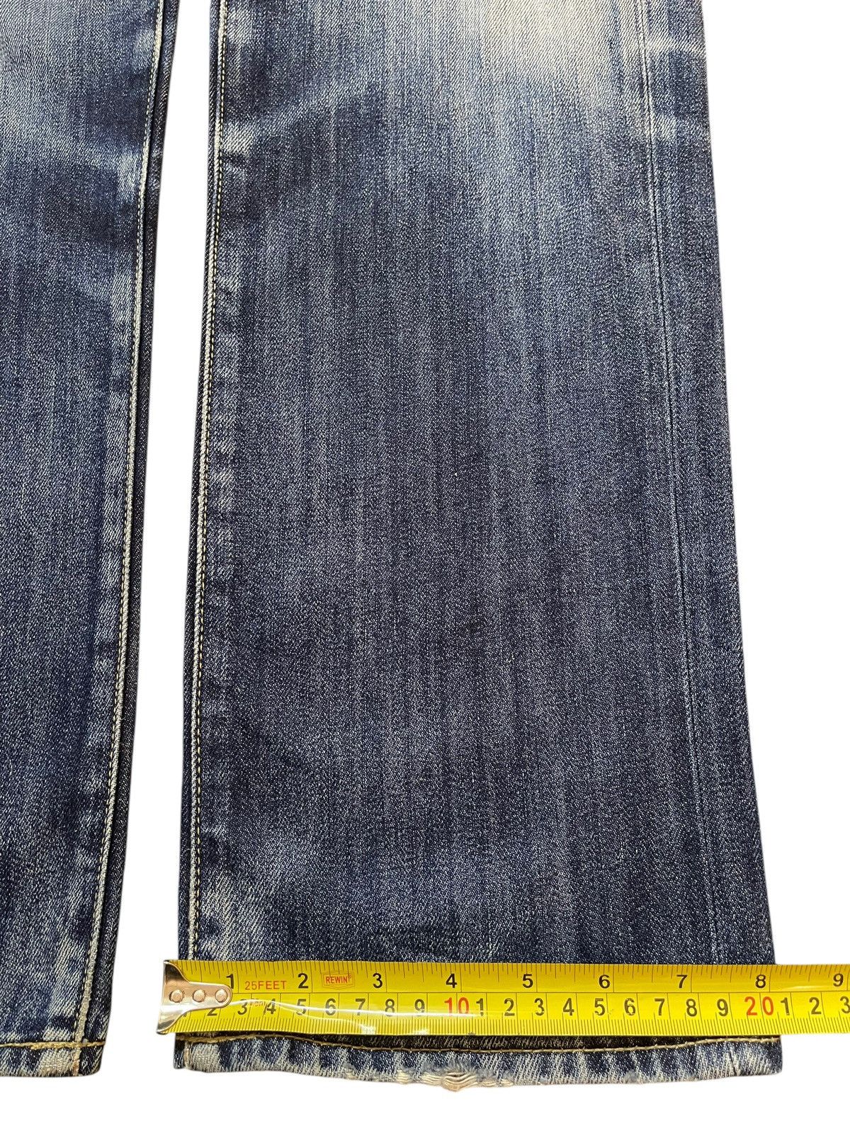 Uniqlo Vintage Japanese Uniqlo Blue Faded Wash Distressed Jeans Size US 36 / EU 52 - 16 Thumbnail
