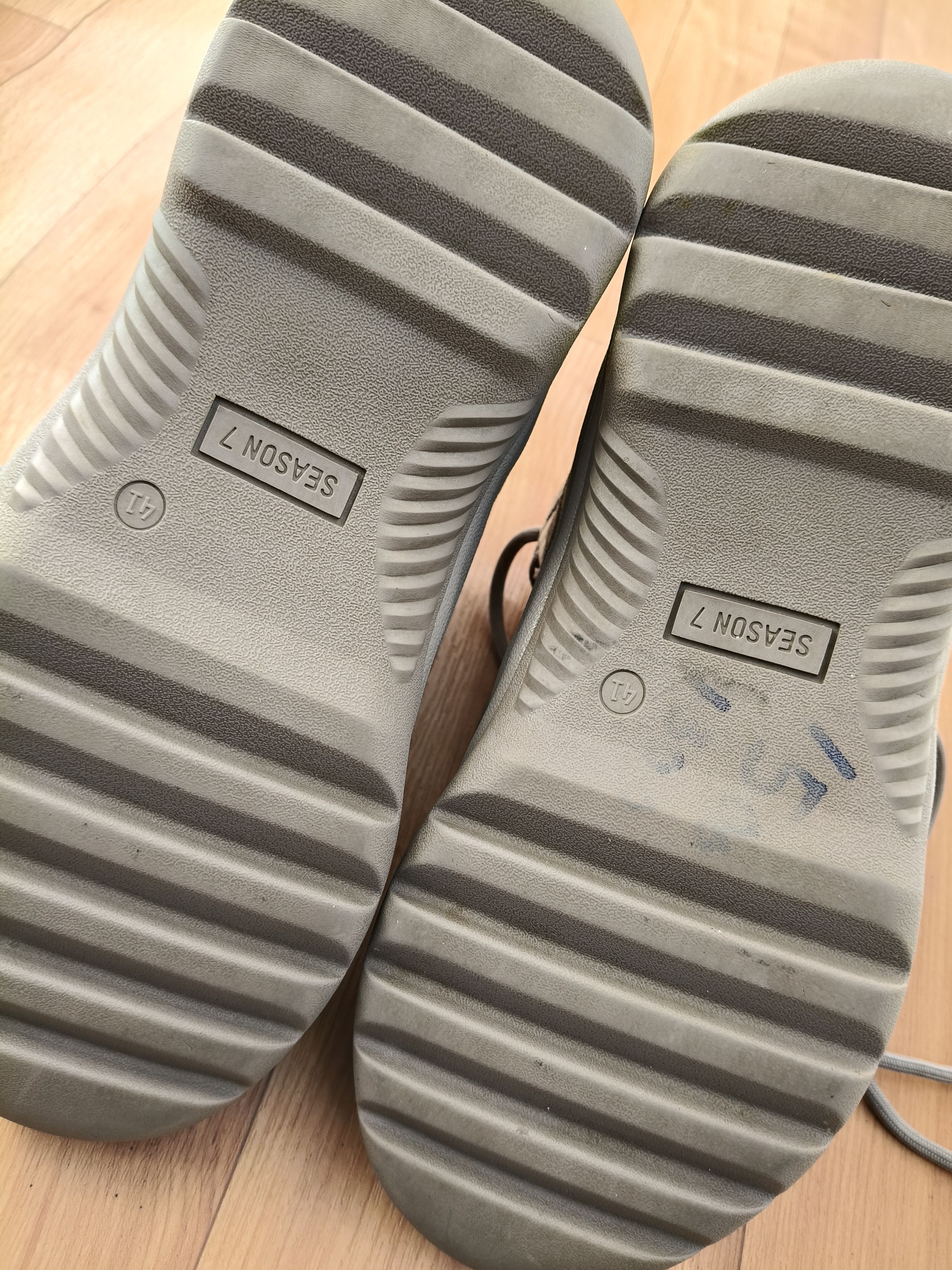 Yeezy Yeezy season 7 boots Size US 8 / EU 41 - 9 Thumbnail