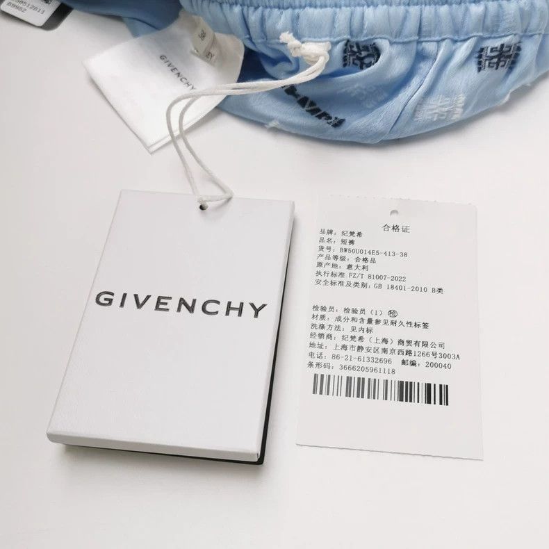 Givenchy Givenchy Shorts (Brand New Authentic, Made in Italy) Size US 38 / EU 54 - 4 Thumbnail
