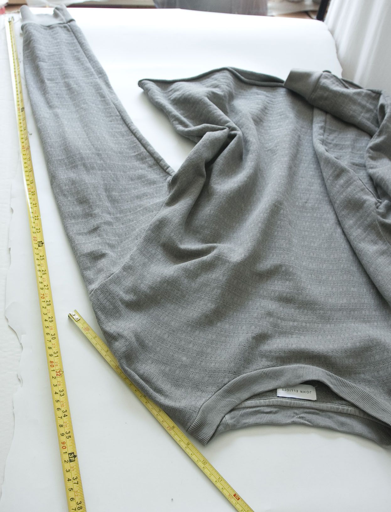 John Elliott John Elliott Sweatshirt Size 4 / XL Gray Size US XL / EU 56 / 4 - 3 Thumbnail