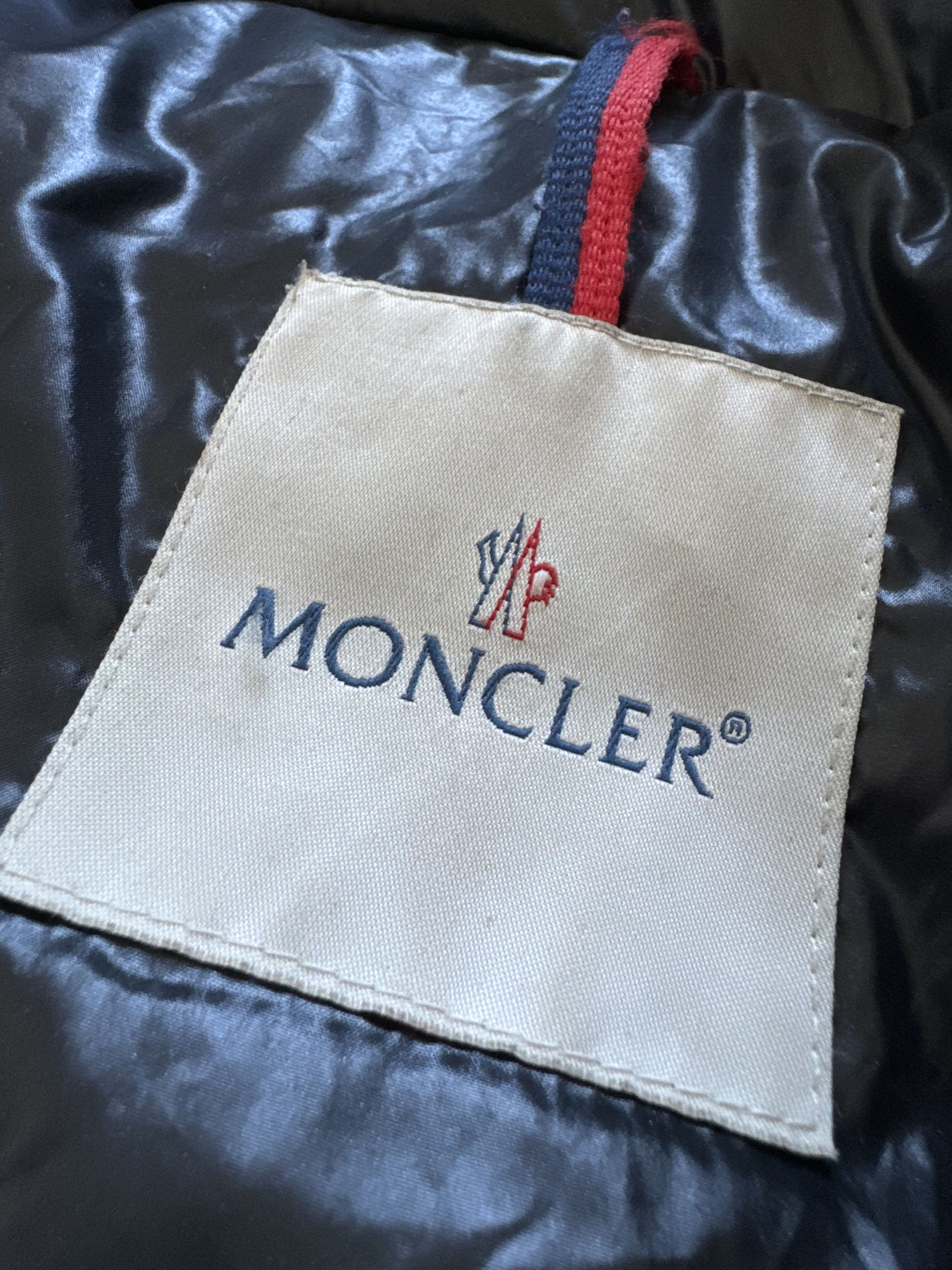 Moncler Moncler Tesia black puffer jacket Size L / US 10 / IT 46 - 9 Thumbnail