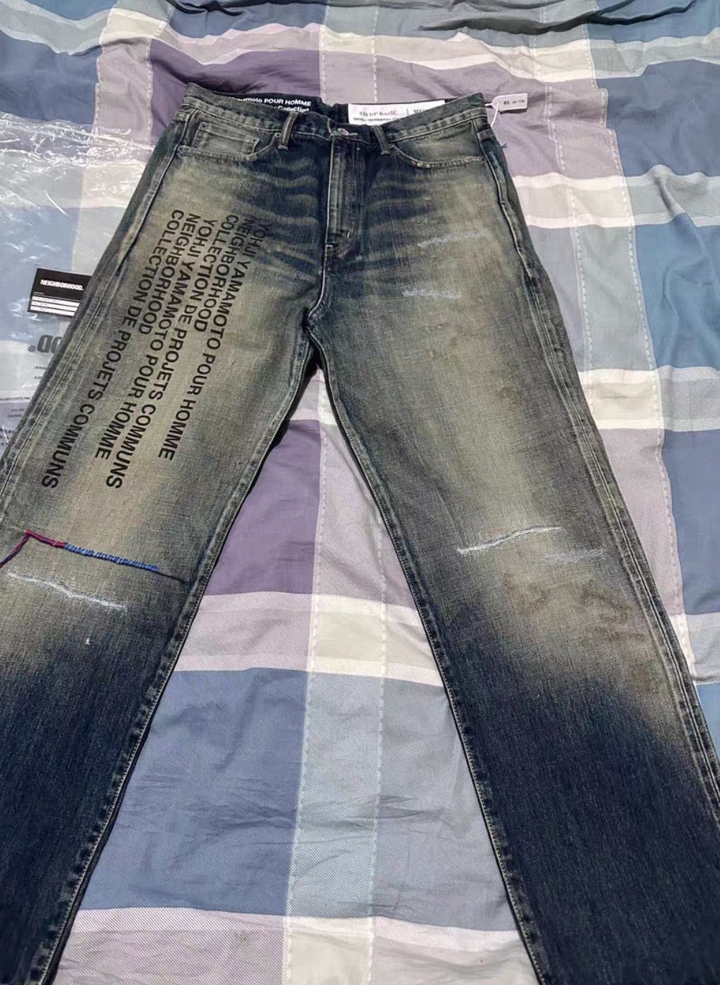 Neighborhood Neighborhood size m Distressed Slashed Washed Jeans Size US 30 / EU 46 - 4 Thumbnail