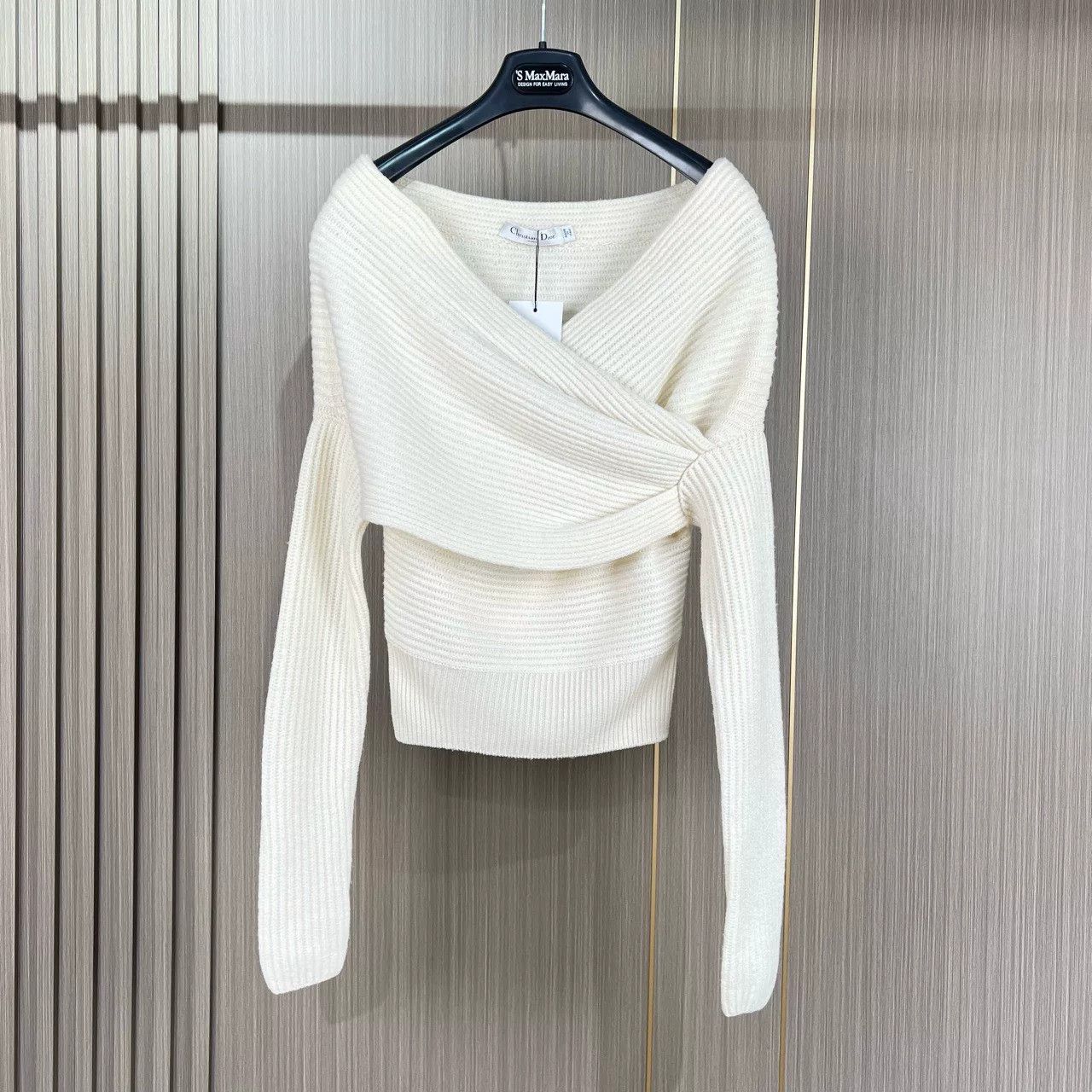 Dior Dior Off-Shoulder White Wool Sweater Size XS / US 0-2 / IT 36-38 - 1 Thumbnail