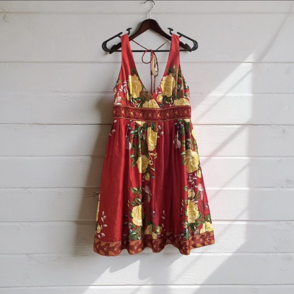 Forever 21 Floral Red Dress with Yellow Accents w/Red Beading Size S / US 4 / IT 40 - 1 Thumbnail