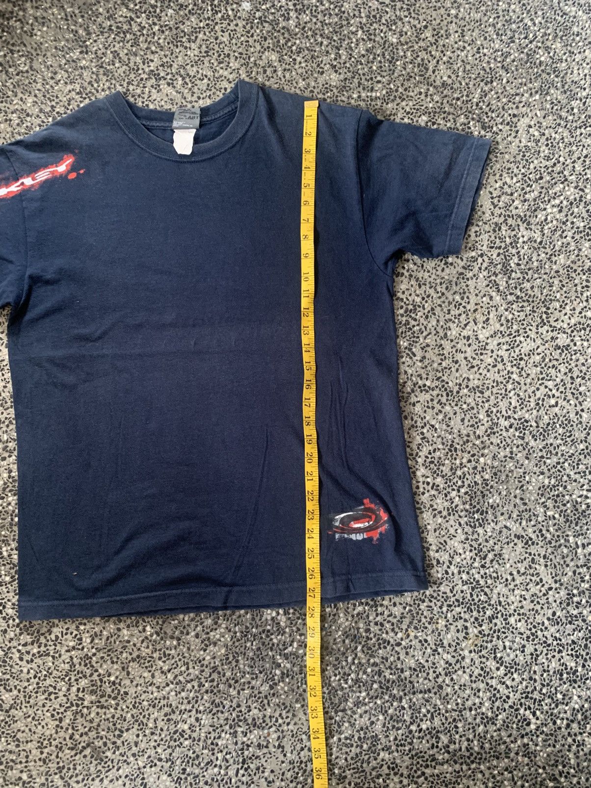 Oakley Vintage Oakley T shirt Size US L / EU 52-54 / 3 - 8 Thumbnail