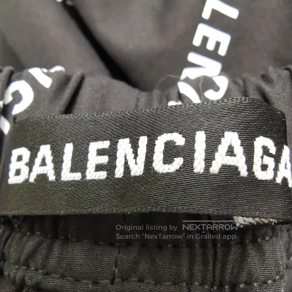 Balenciaga Balenciaga Sleeveless Solid Tank Top M. Size US M / EU 48-50 / 2 - 6 Thumbnail