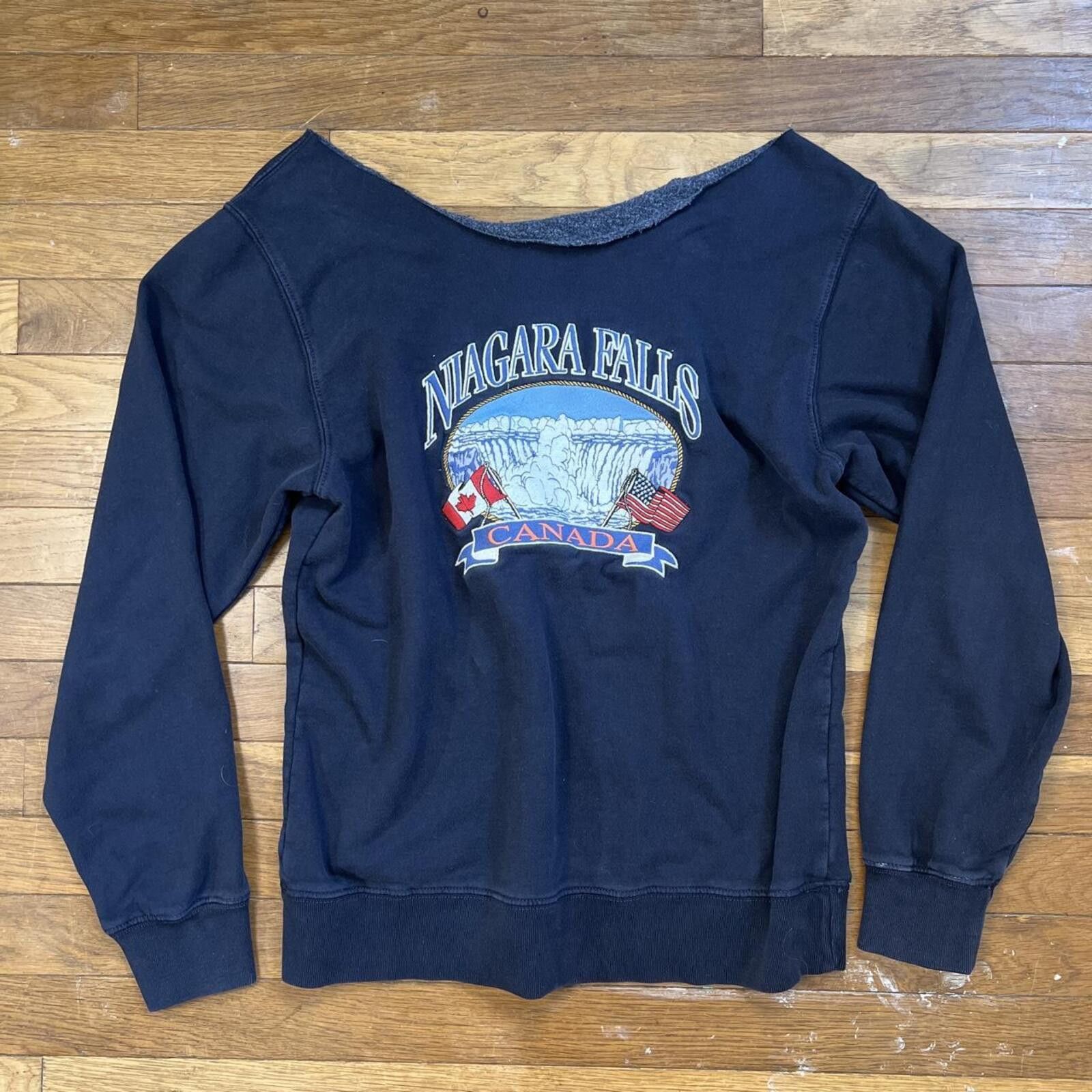 Other Brandy Melville embroidered graphic crewneck Size ONE SIZE - 3 Thumbnail