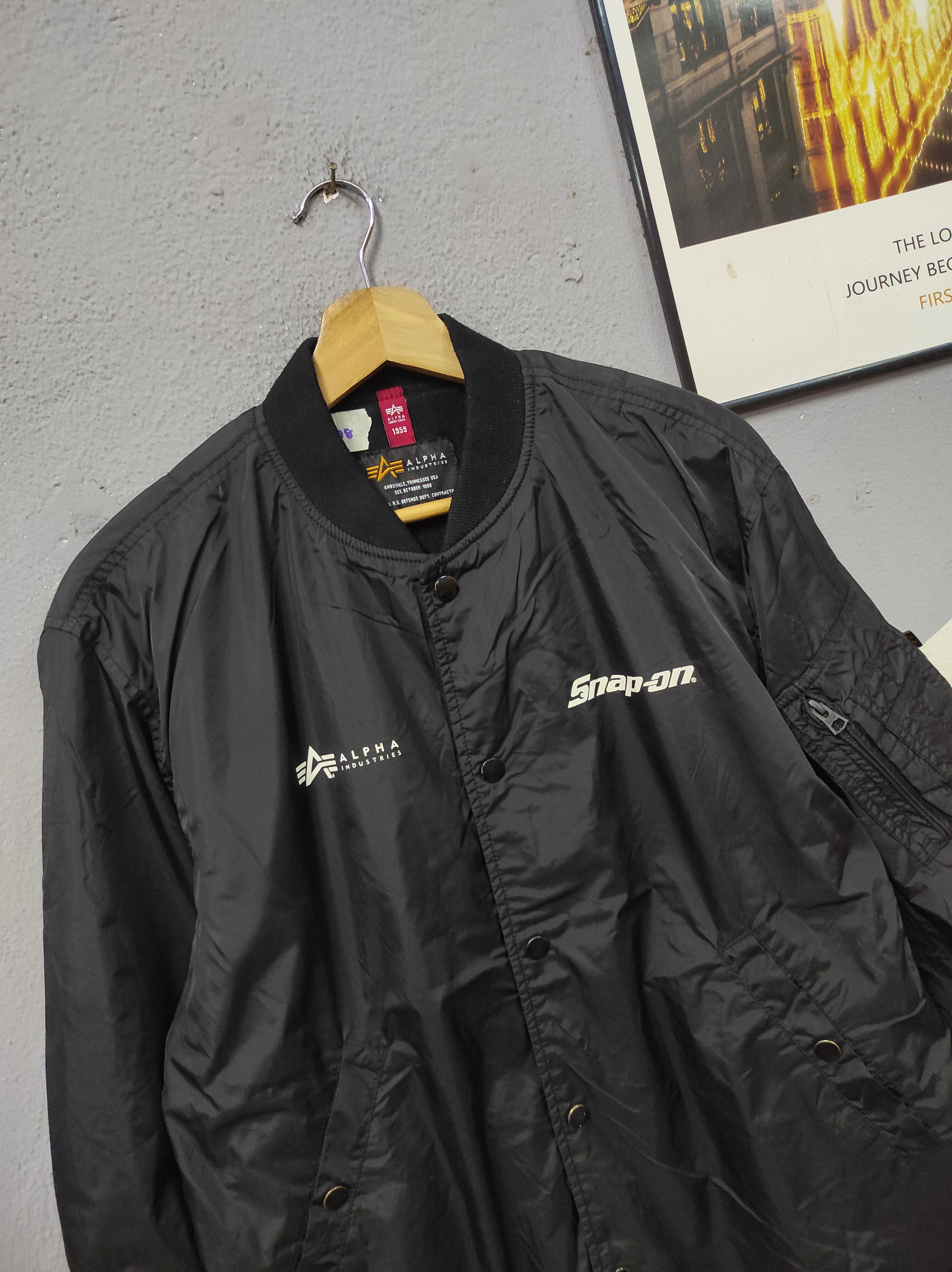 Alpha Industries ALPHA INDUSTRIES X SNAP ON BOMBER JACKET Size US M / EU 48-50 / 2 - 3 Thumbnail