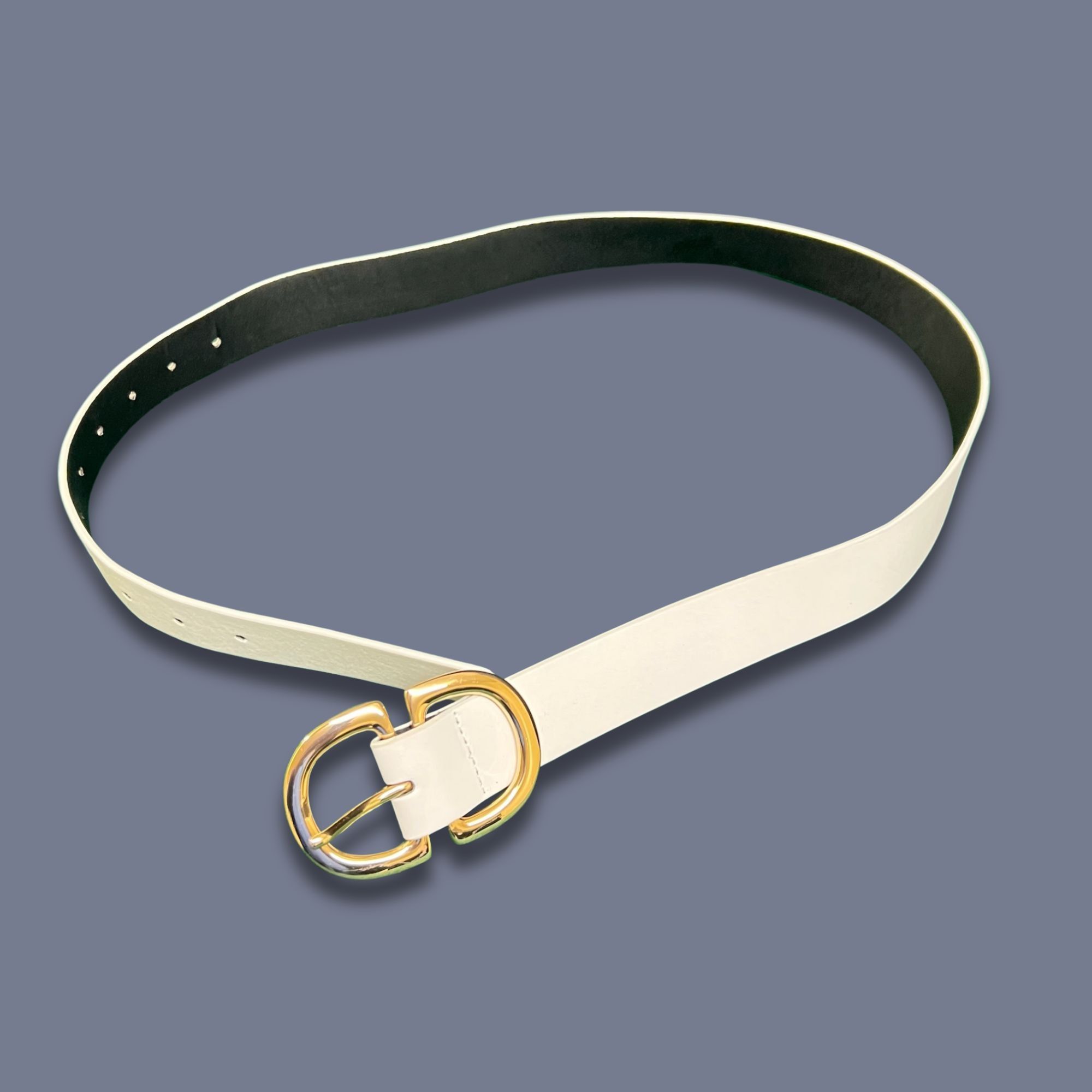 Other Womens Skinny PU Leather Belt With Gold Buckle Size ONE SIZE - 2 Thumbnail