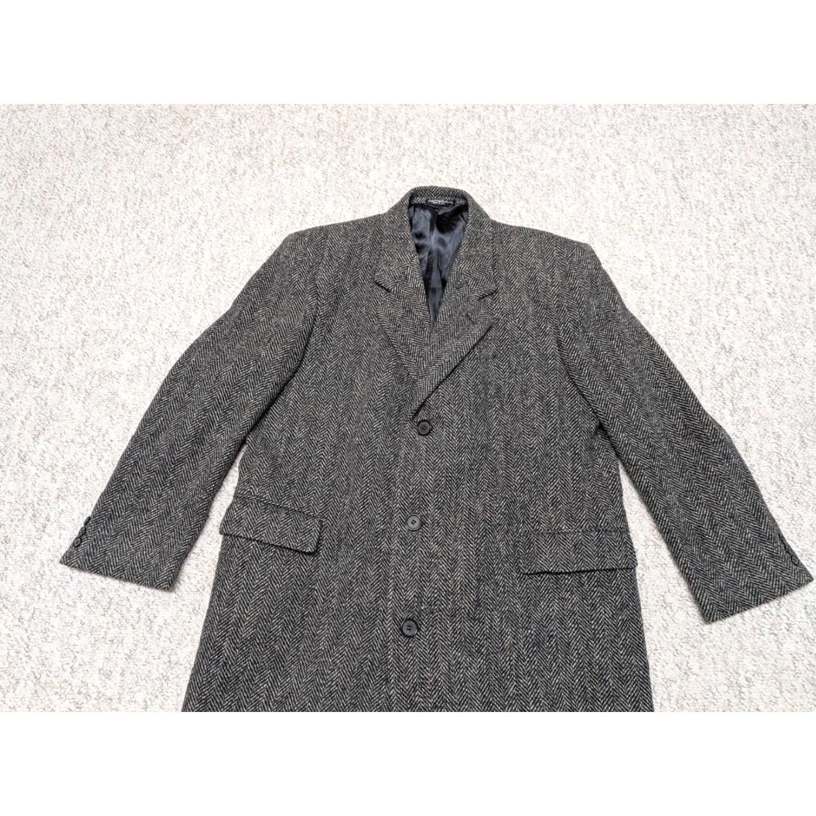 Vintage VINTAGE charcoal gray/gray tweed donegal wool overcoat long, 44/L, herringbone, trench coat, men, overcoat Size US L / EU 52-54 / 3 - 3 Thumbnail