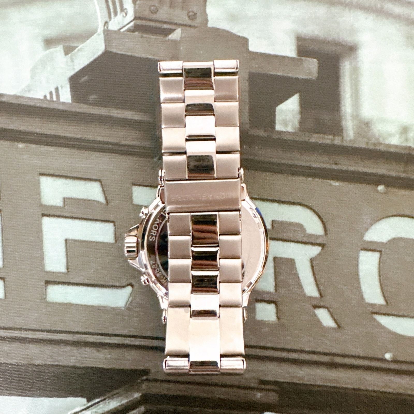 Michael Kors Michael Kors MK8887 Oversized Dylan Pavé Silver-Tone Watch Size ONE SIZE - 4 Thumbnail