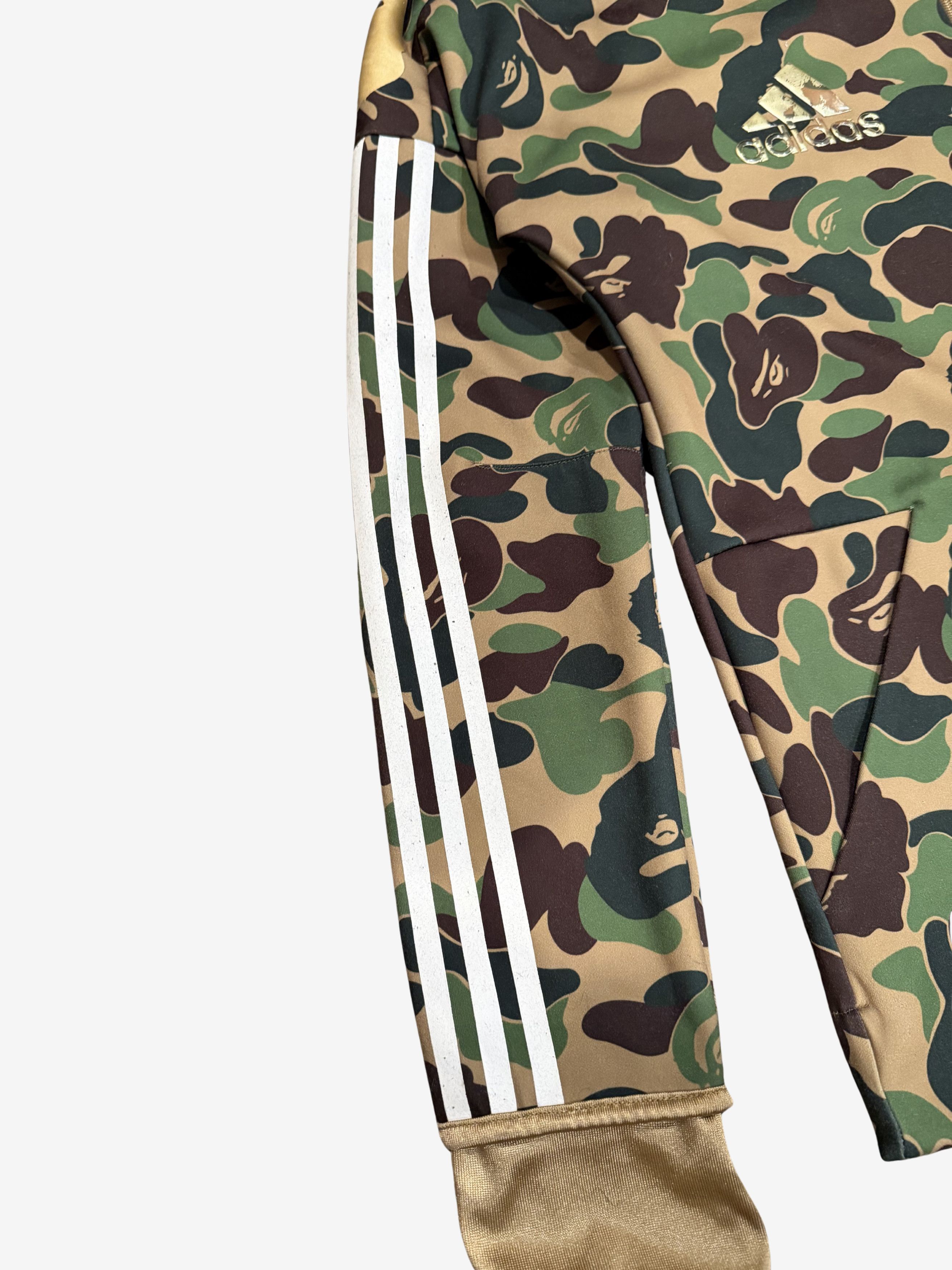 Adidas × Bape A Bathing Ape x Adidas Green Camo Full Zip Up Shark Hoodie Size US L / EU 52-54 / 3 - 5 Thumbnail