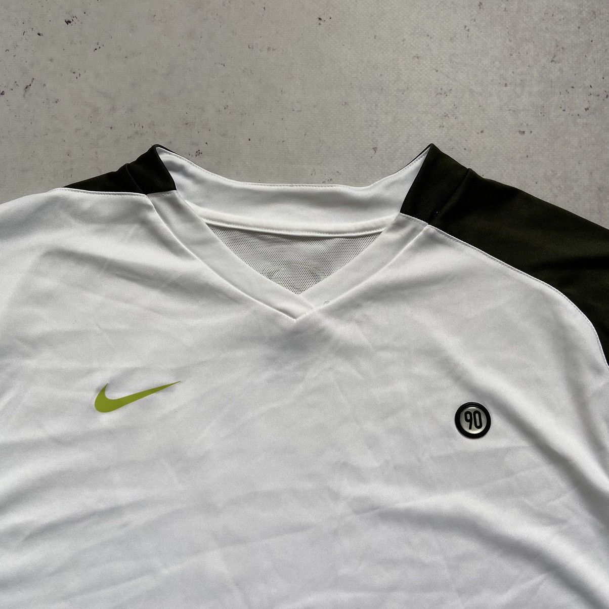 Nike Vintage Nike 90 Track T-Shirt Drill Jersey Gorpcore Y2K Size US L / EU 52-54 / 3 - 4 Thumbnail