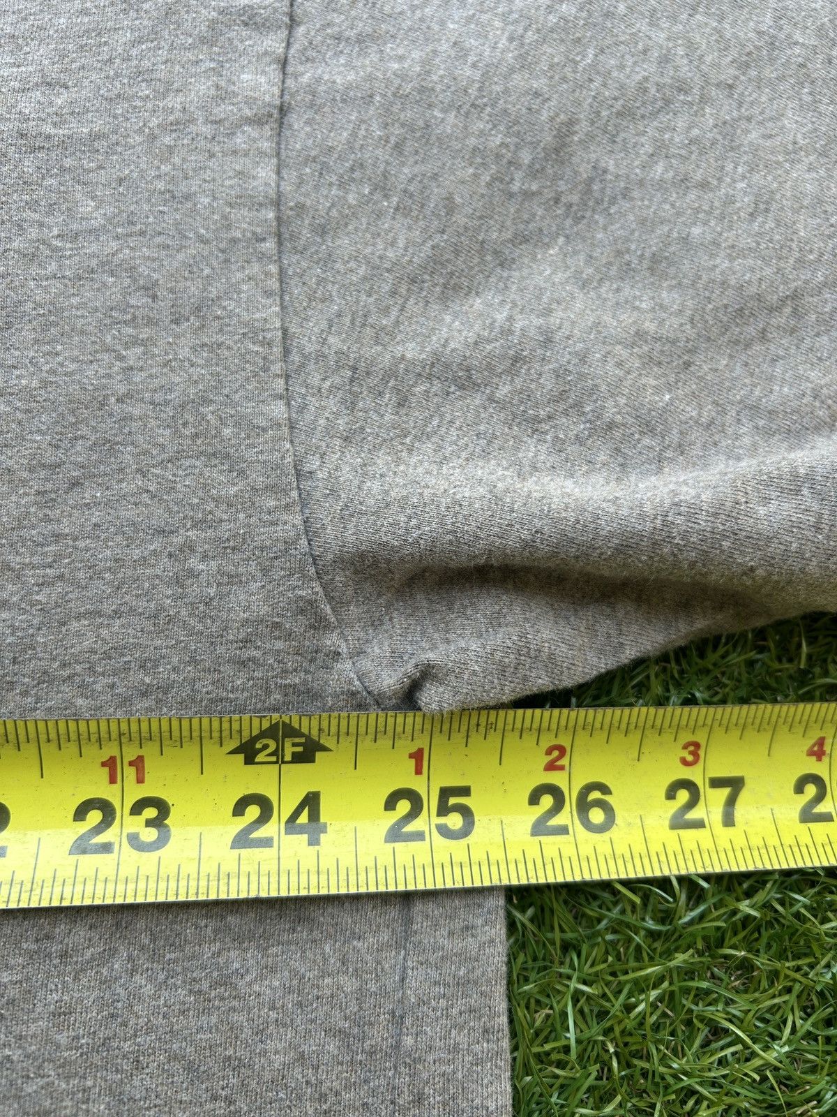 Essentials Fear of God Essentials V-Neck Boxy T-Shirt Size US S / EU 44-46 / 1 - 8 Thumbnail