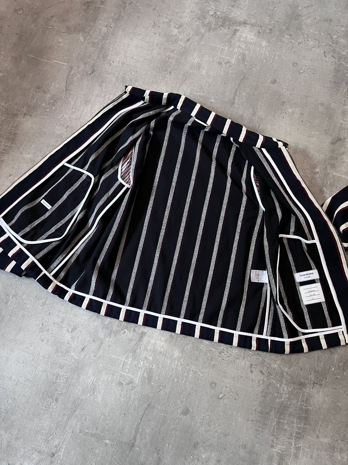 Thom Browne Thom Browne striped jacket cotton wool navy white red Size US L / EU 52-54 / 3 - 11 Thumbnail