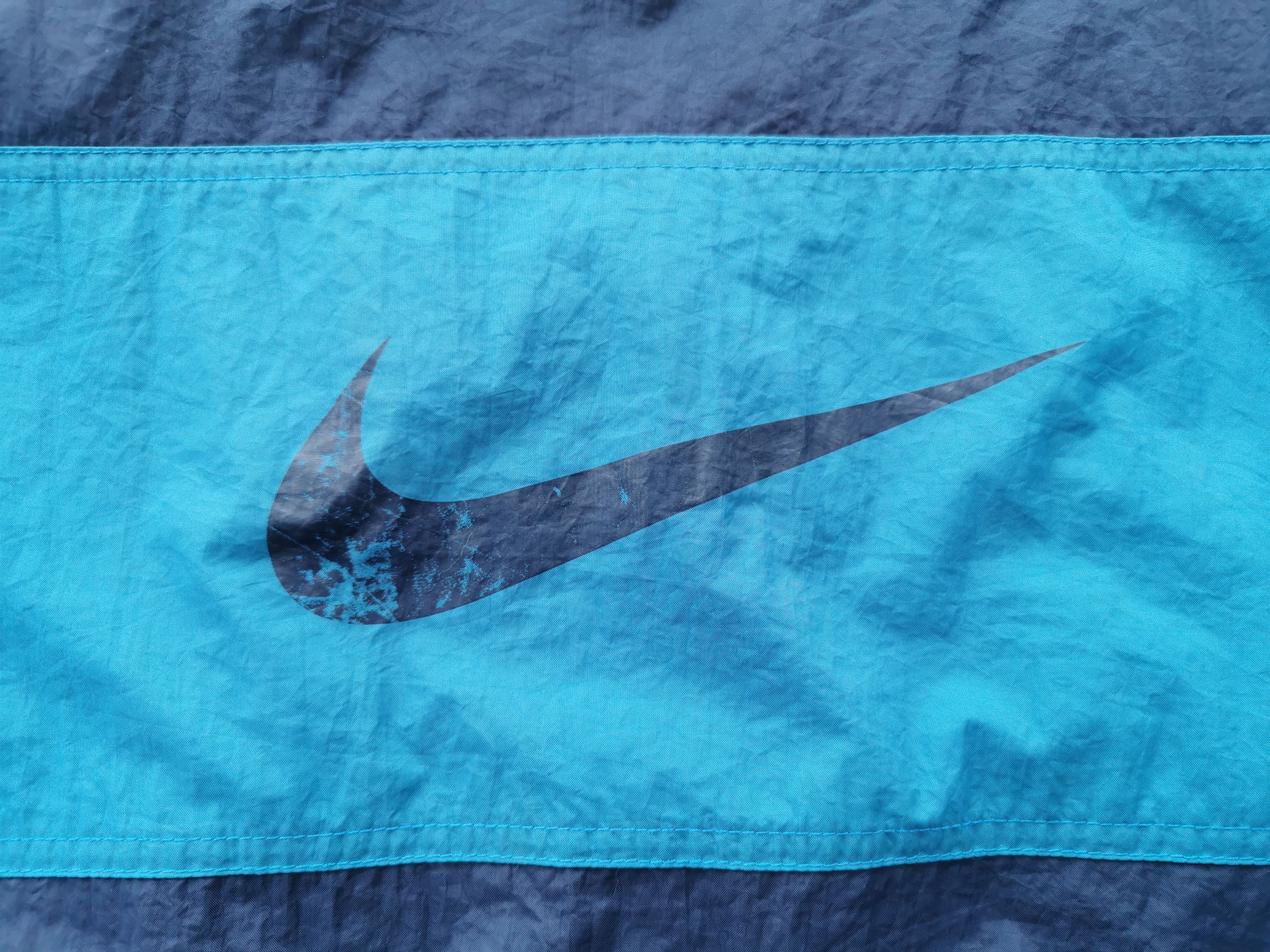Nike Vintage 90s Nike Swoosh Windbreaker Nylon Jacket Size L Size US L / EU 52-54 / 3 - 6 Thumbnail