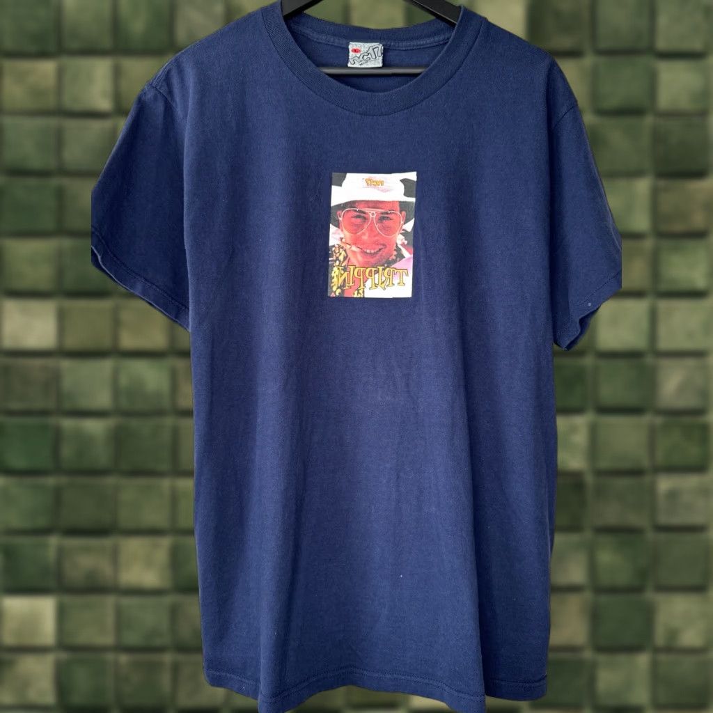 Hunter VINTAGE Fear and Loathing in Las Vegas Trippin Hunter S Thompson T Shirt L Skate Navy blue Mens Large 1990s 2000s NC-17 Size US L / EU 52-54 / 3 - 1 Thumbnail