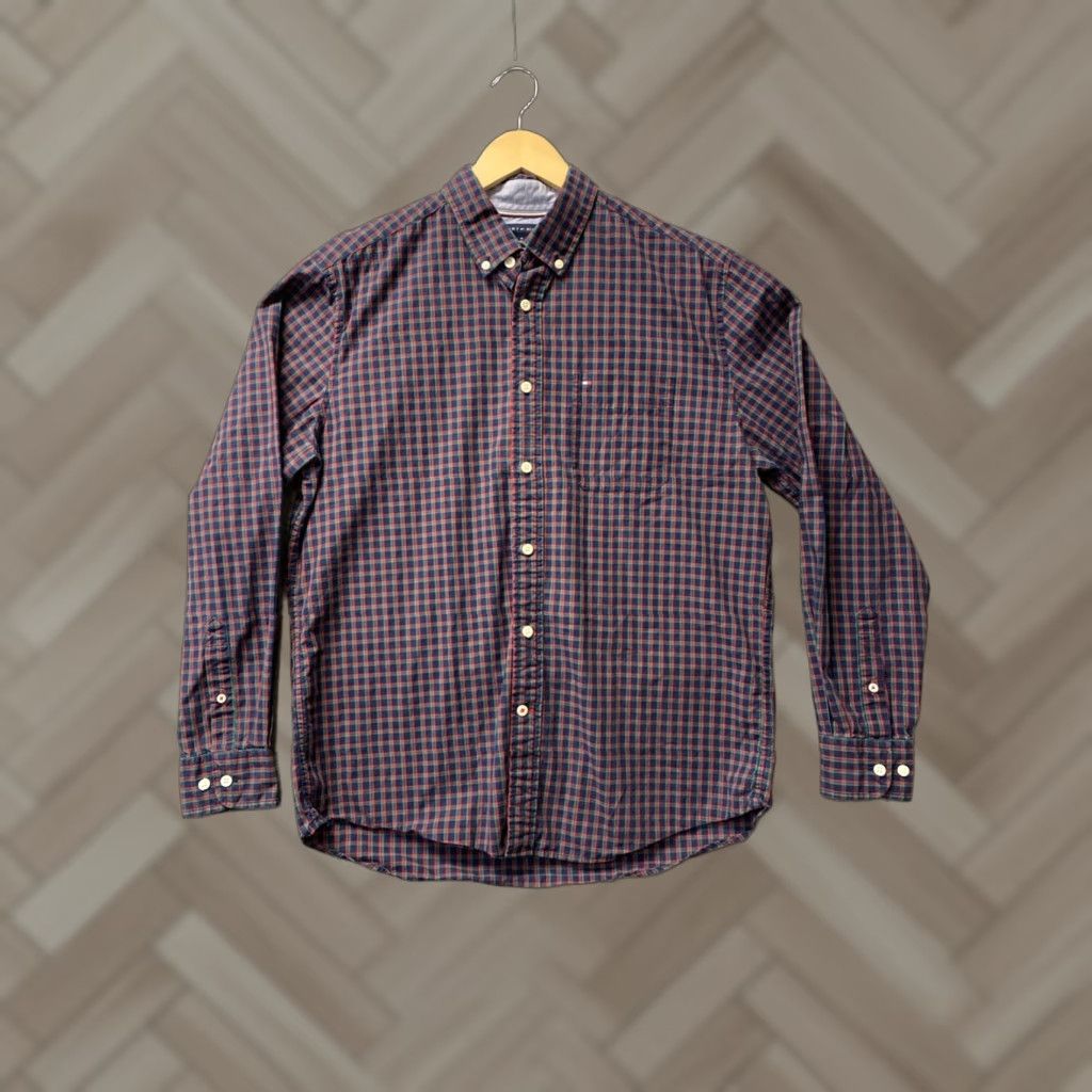 Tommy Hilfiger Tommy Hilfiger Button-Down Shirt Men’s M Multicolor Plaid Casual Travel Button-Up Collared Lightweight Cotton Regular Fit Size US M / EU 48-50 / 2 - 1 Thumbnail